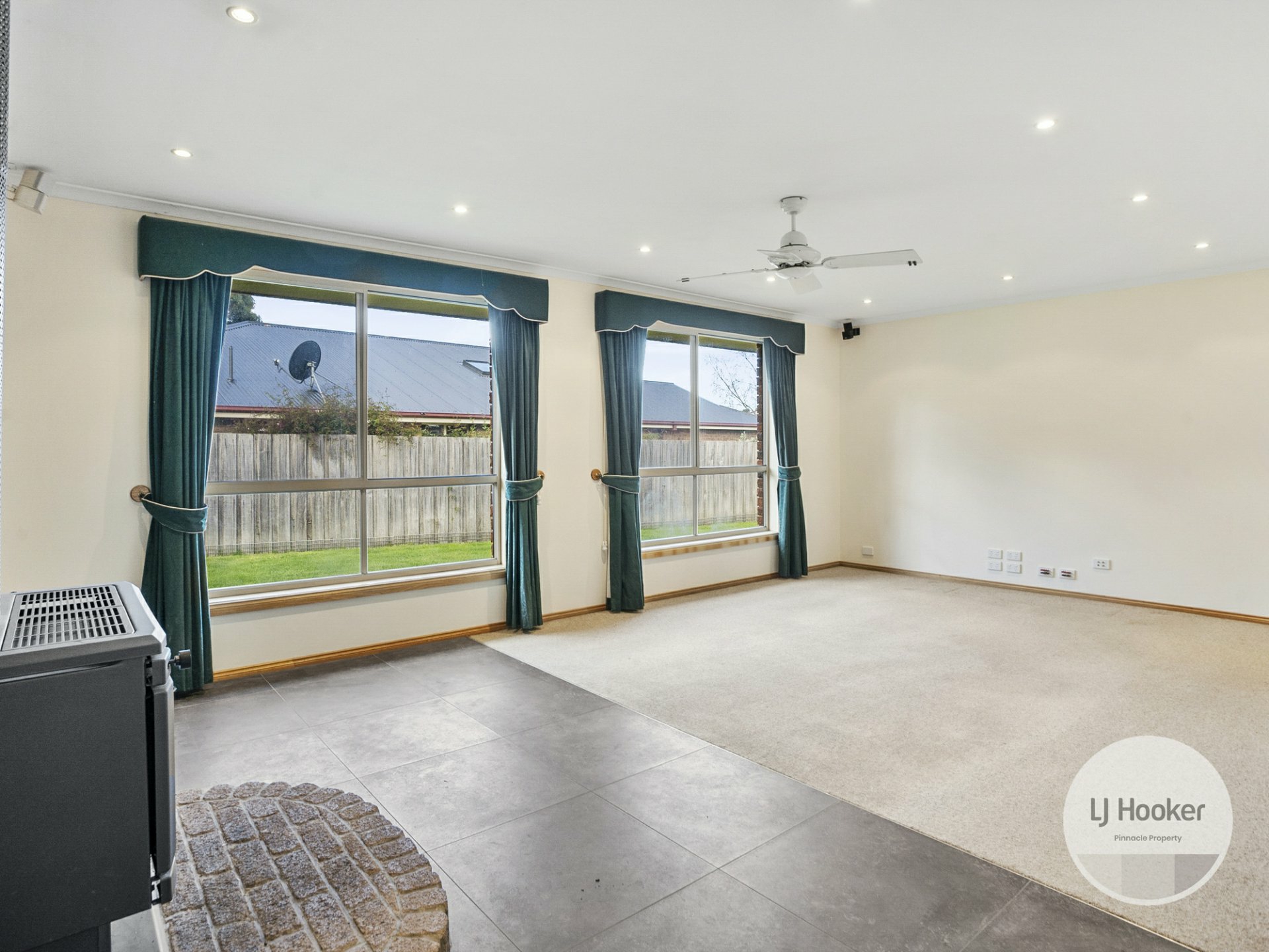 1 Iris Court, KINGSTON