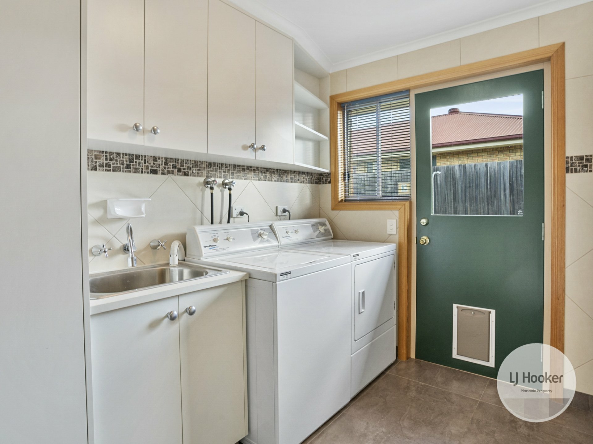 1 Iris Court, KINGSTON