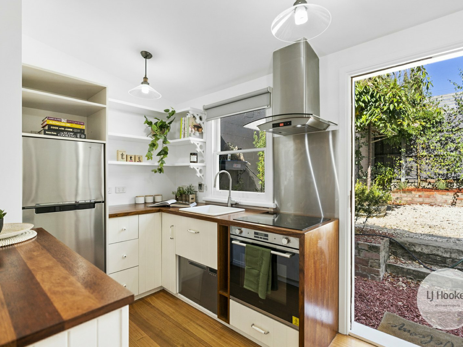 16 Pitt Street, NORTH HOBART