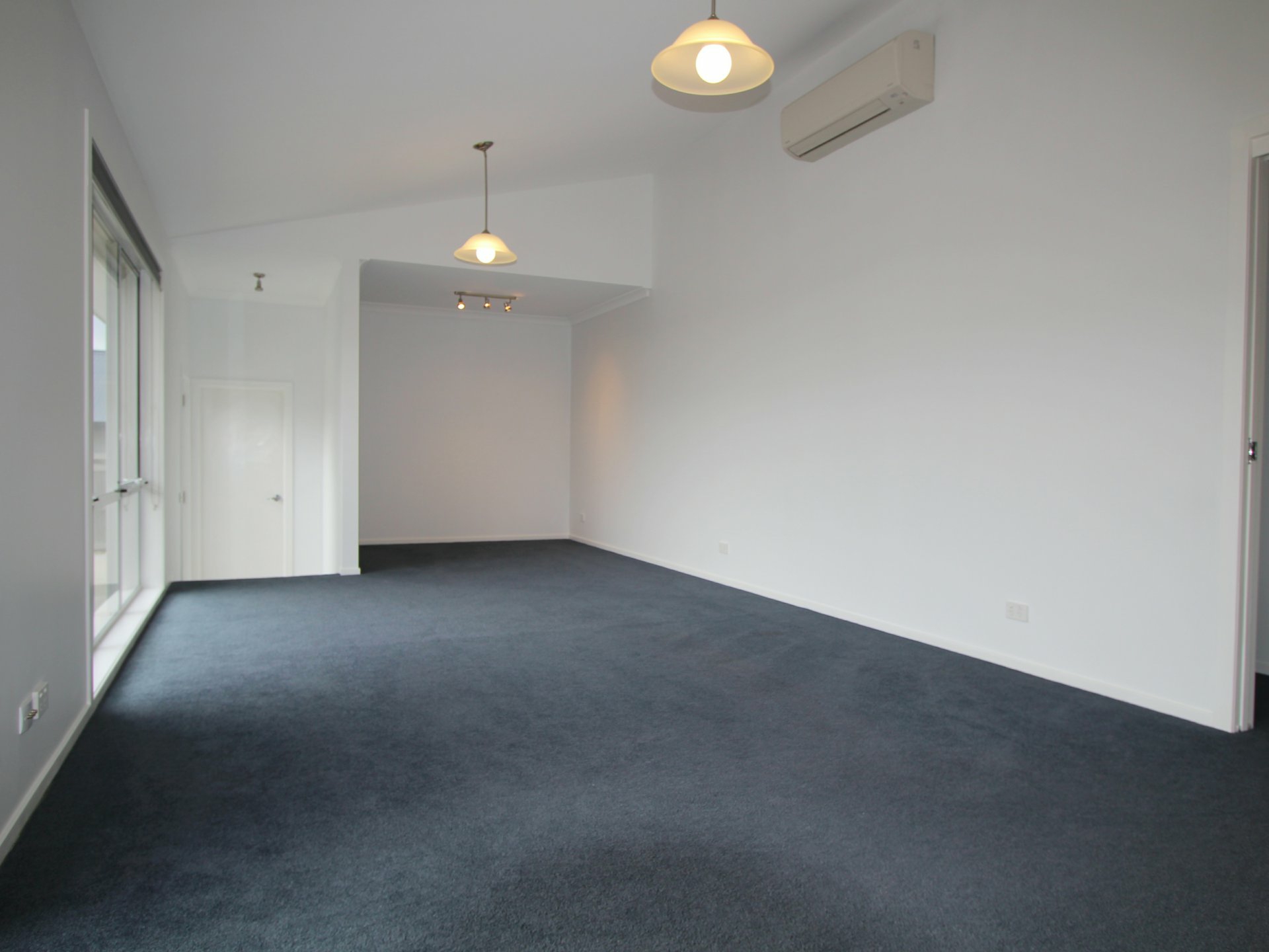 2/6 Lester Crescent, KINGSTON