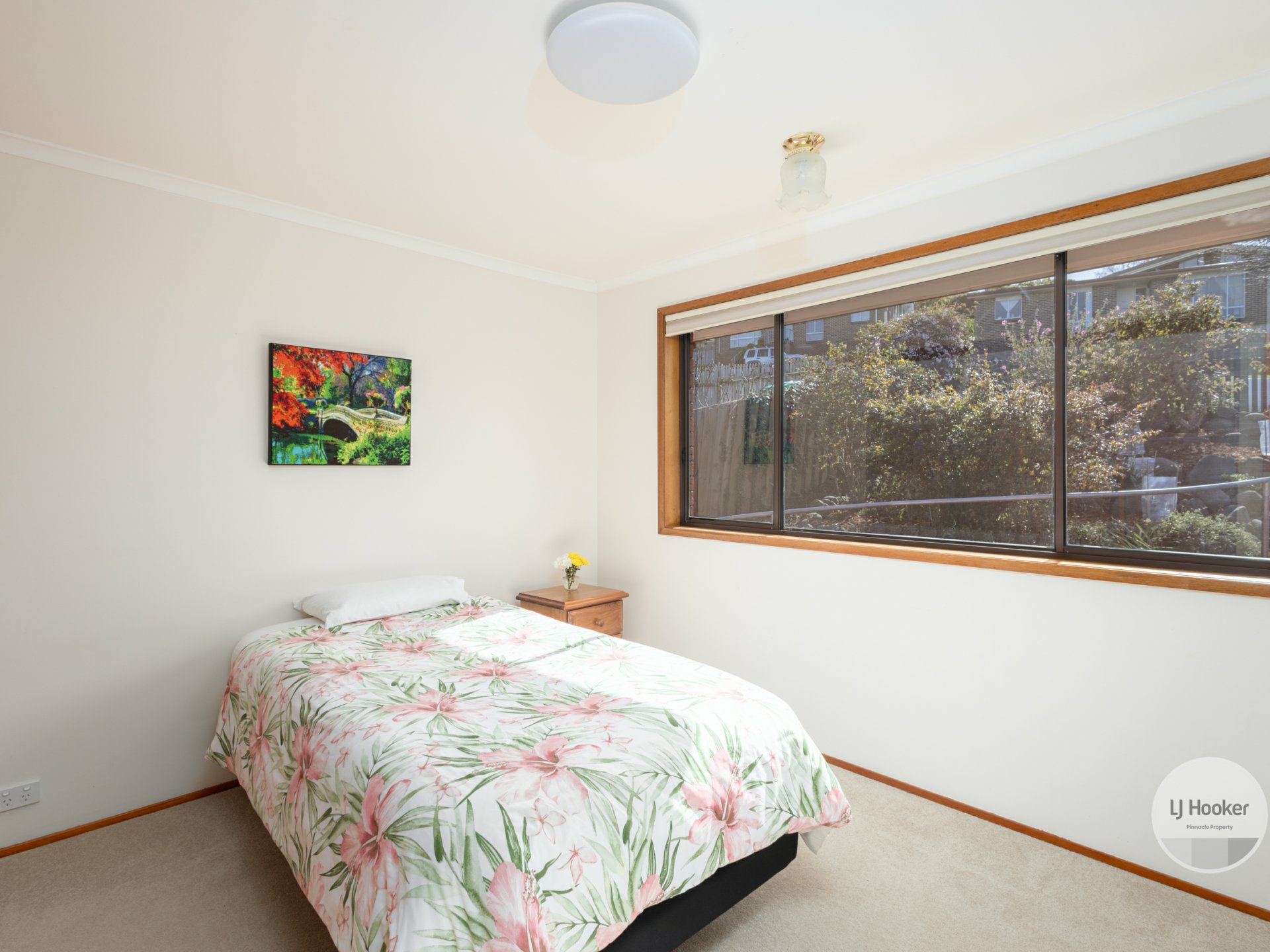 12 Stirling Ave, BLACKMANS BAY
