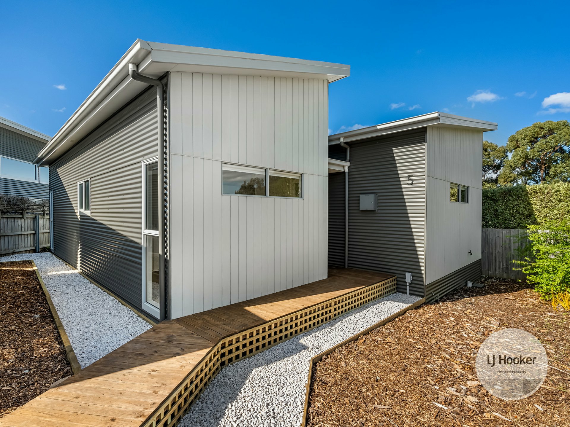 Unit 5/39 Staff Road, ELECTRONA