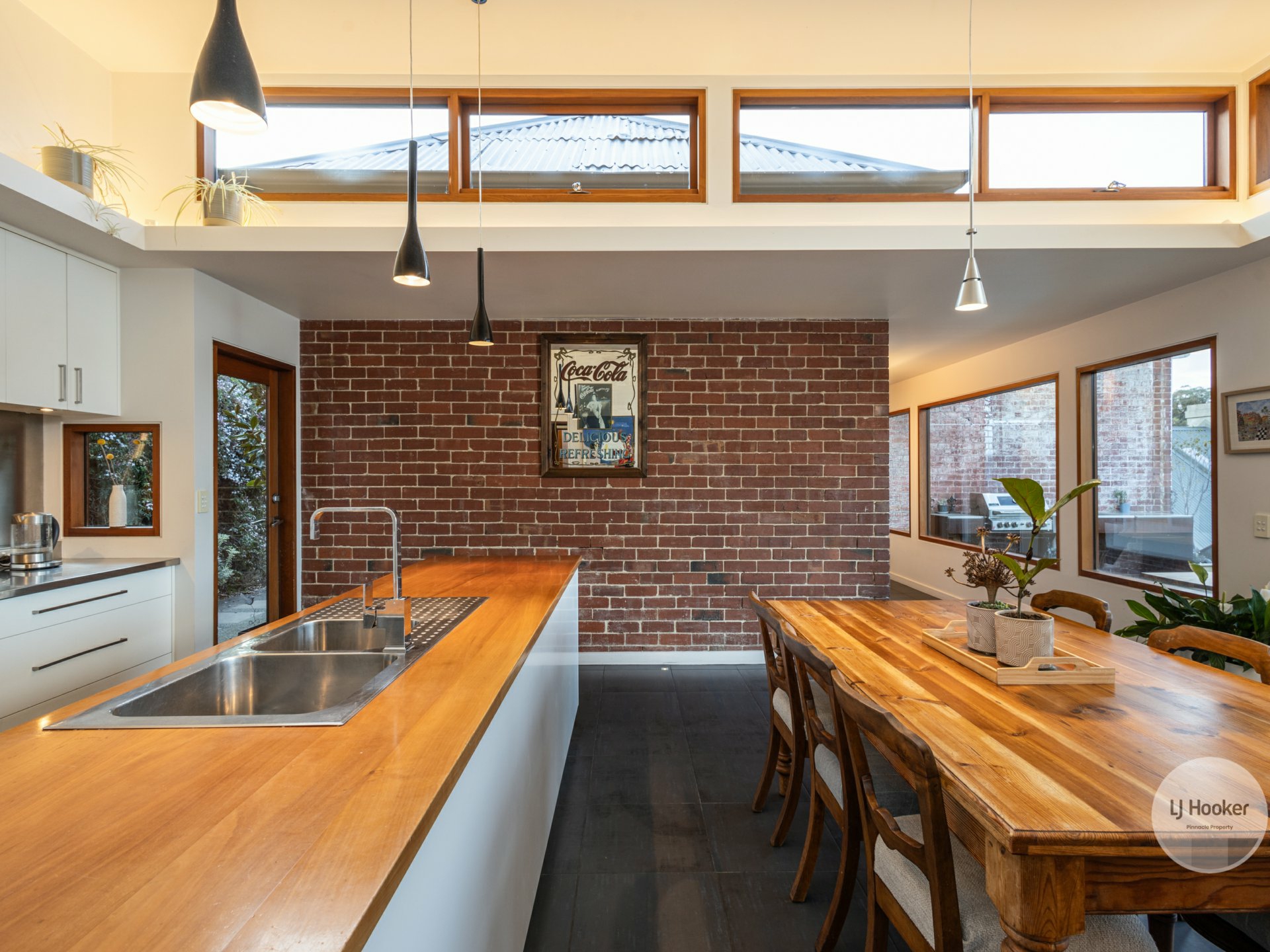 12 Forest Road, WEST HOBART