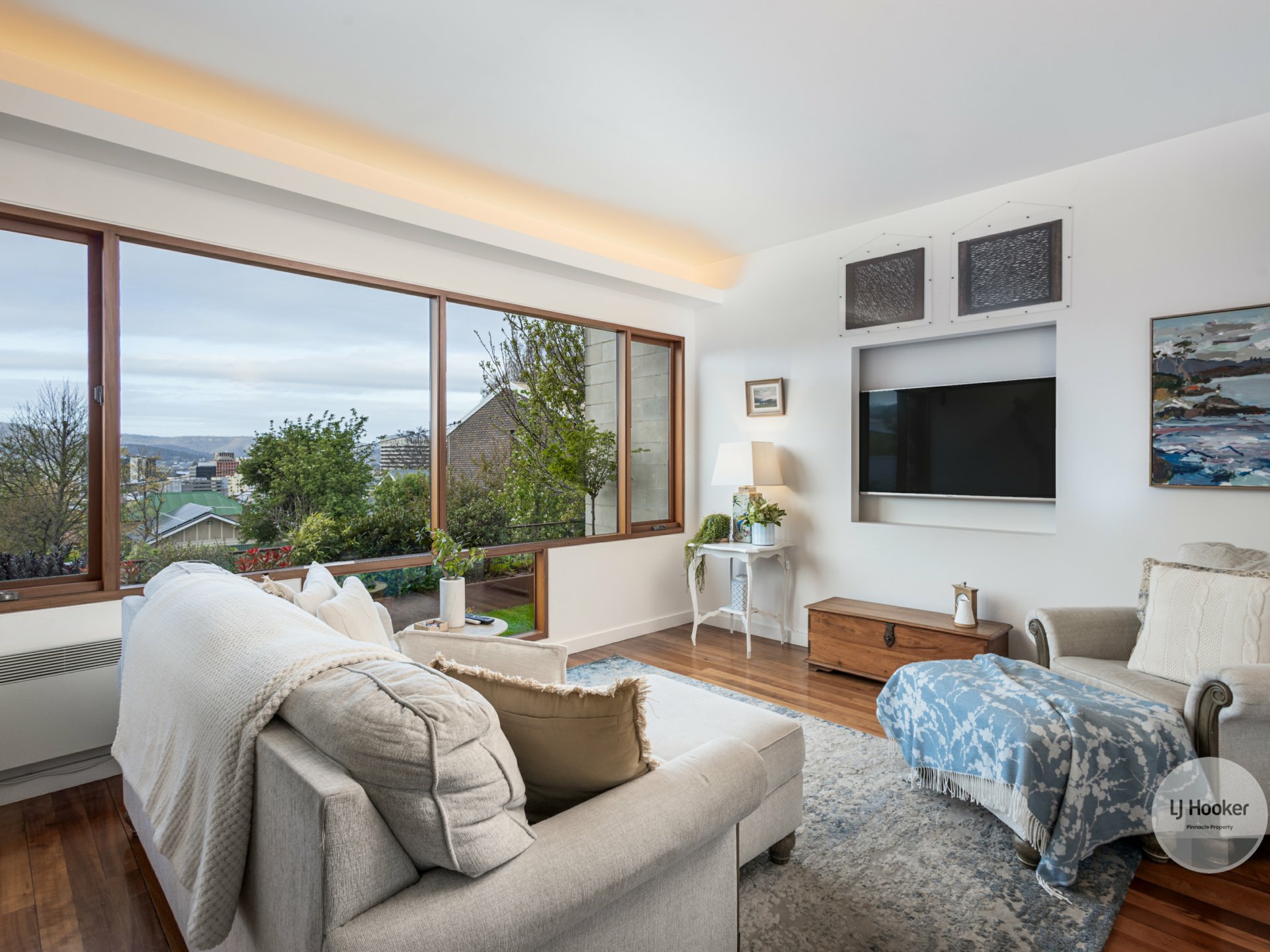 12 Forest Road, WEST HOBART