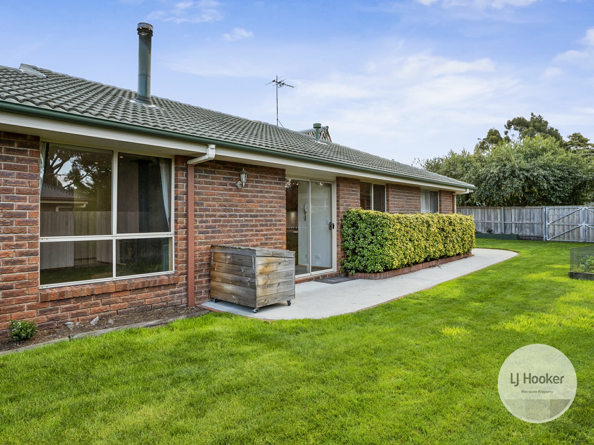 1 Iris Court, KINGSTON