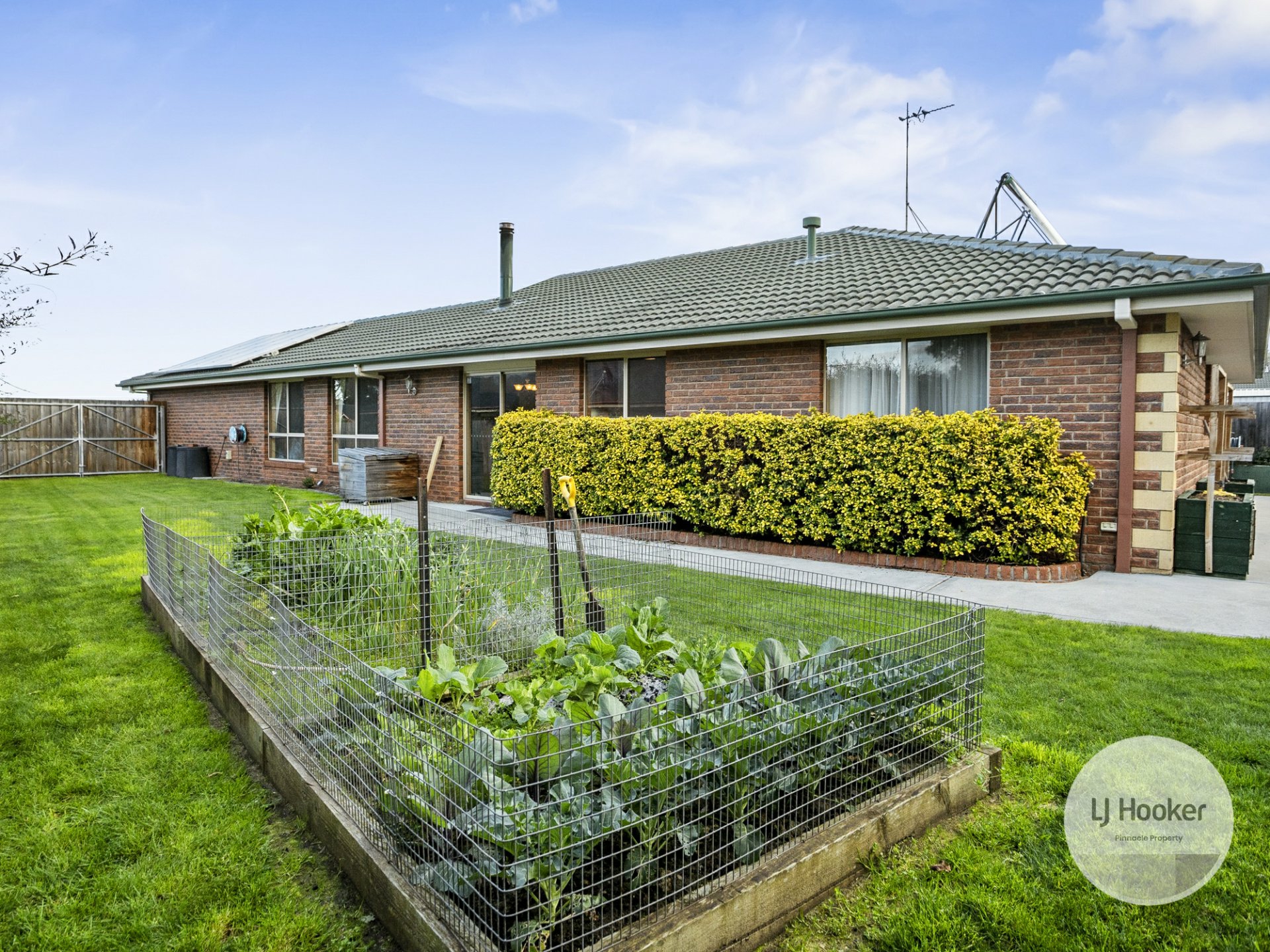 1 Iris Court, KINGSTON