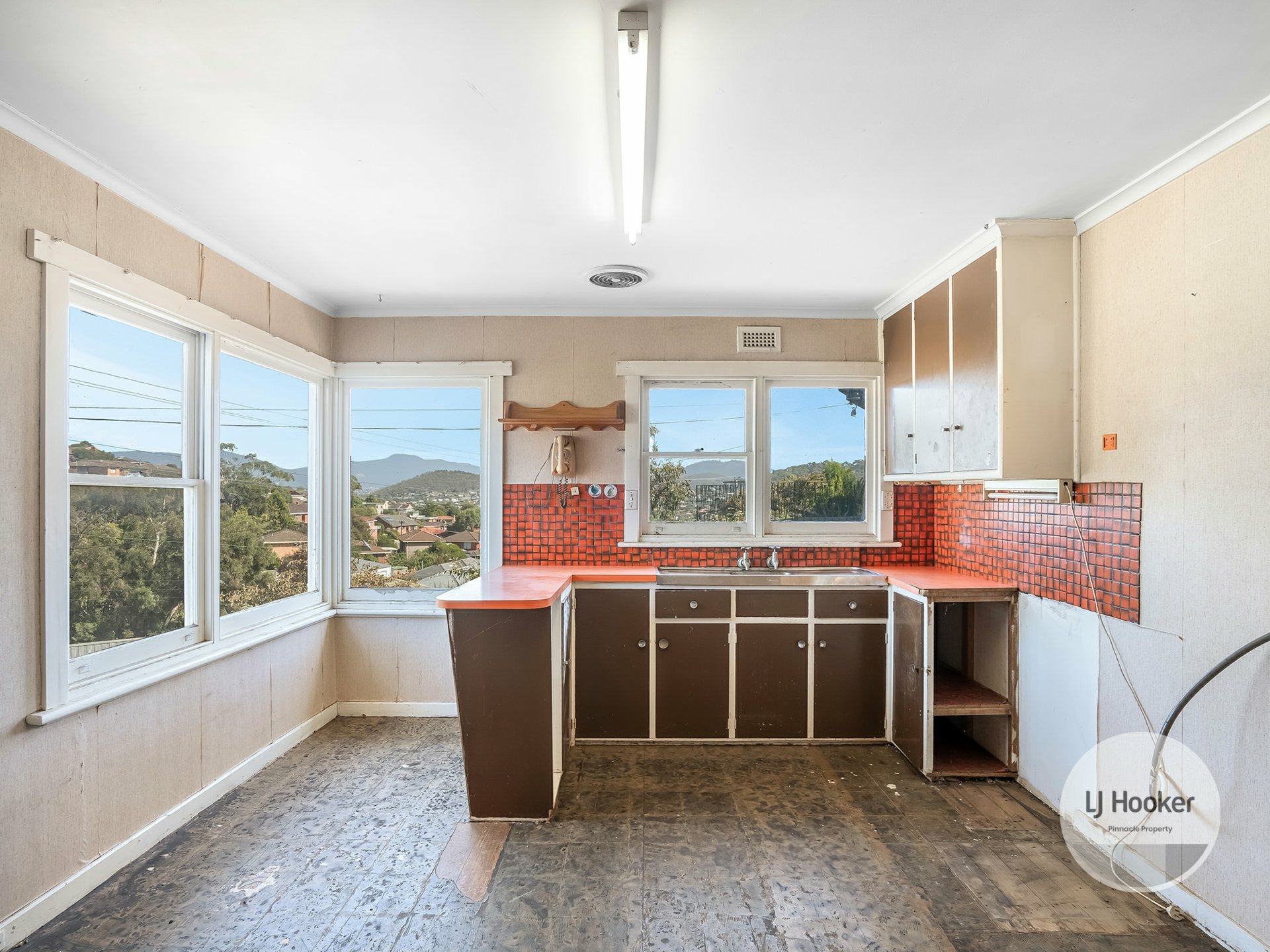 97 Gordons Hill Road Lindisfarne TAS House for Sale LJ Hooker