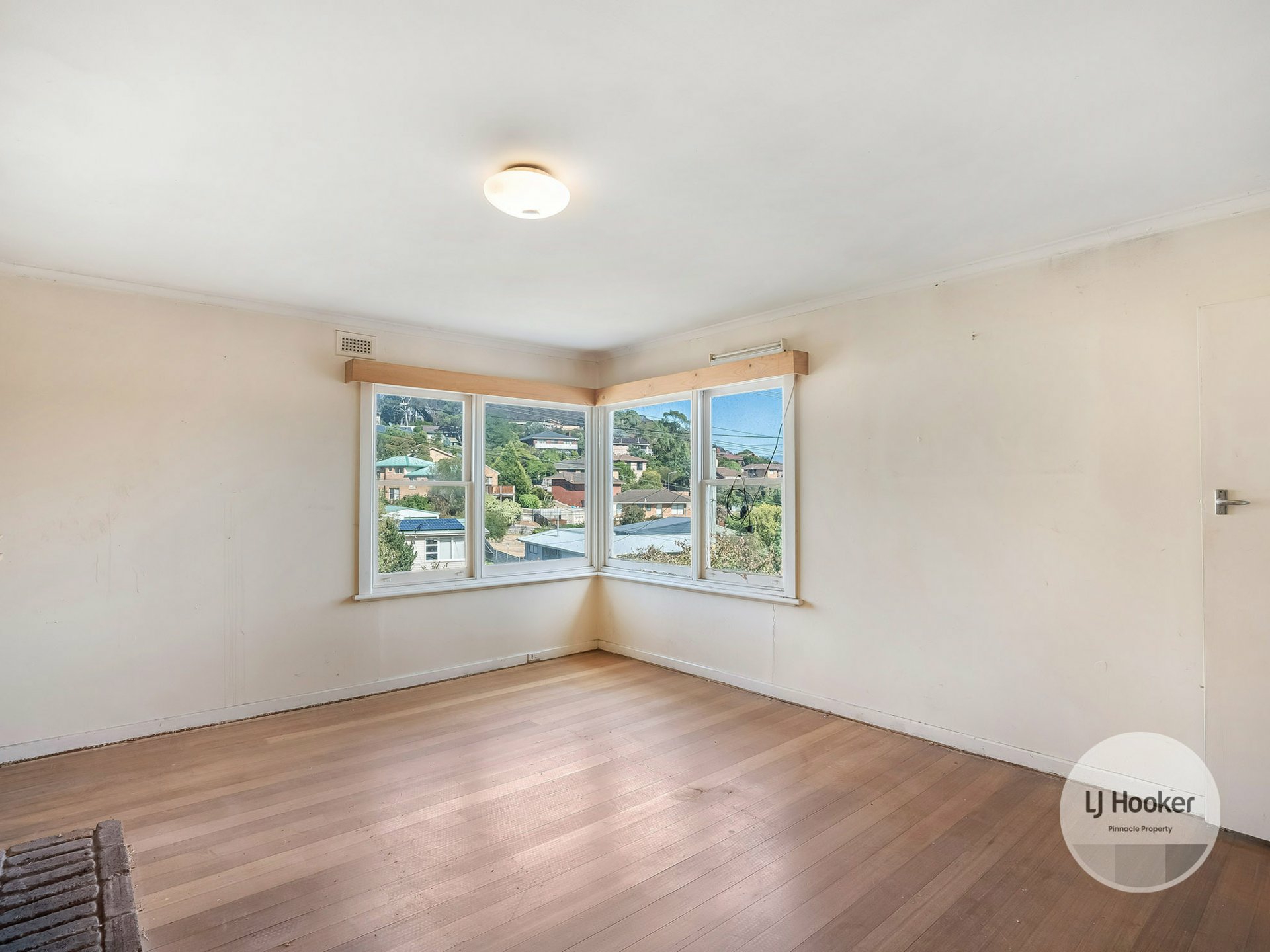 97 Gordons Hill Road Lindisfarne TAS House for Sale LJ Hooker