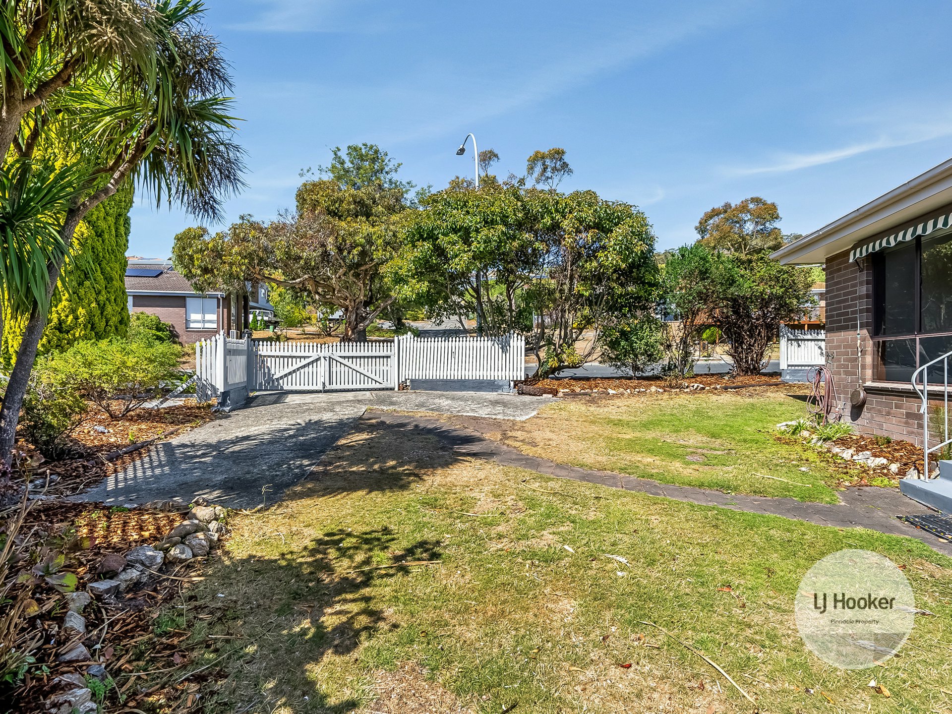 1B Suncoast Drive, BLACKMANS BAY