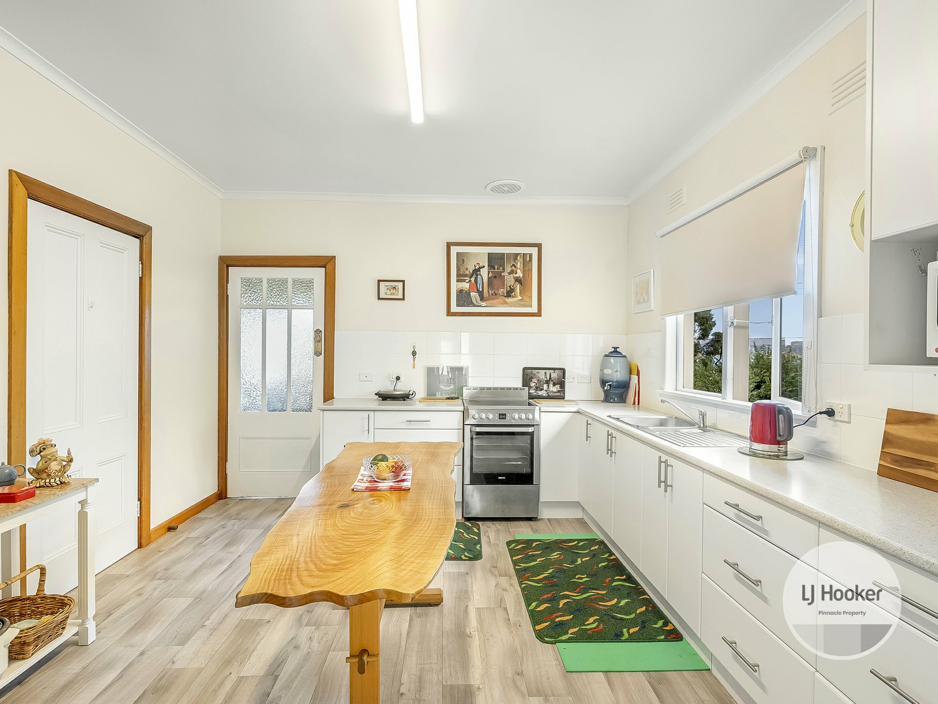 3 Potters Road, WOODBRIDGE