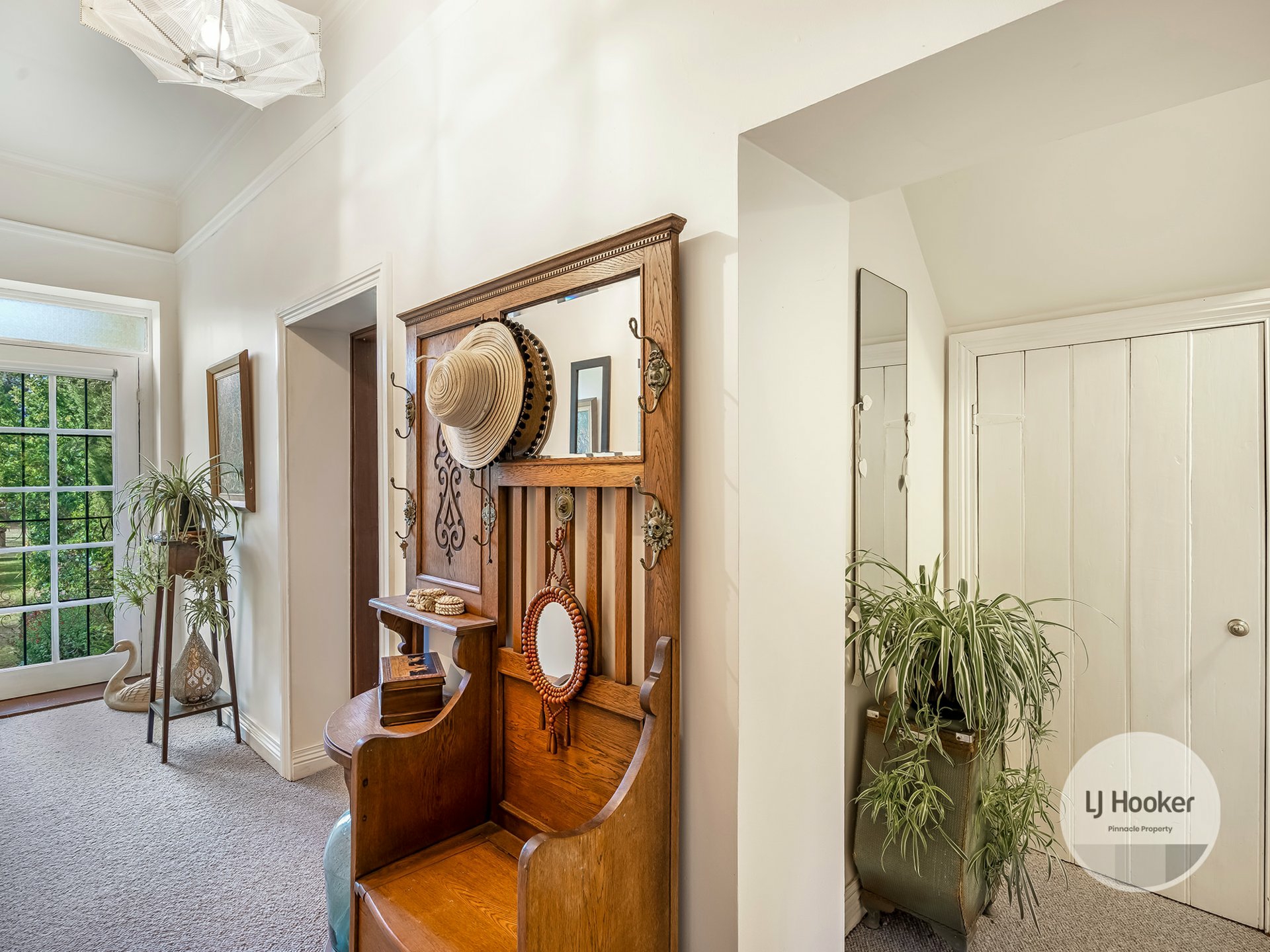 470 Jericho Road, JERICHO