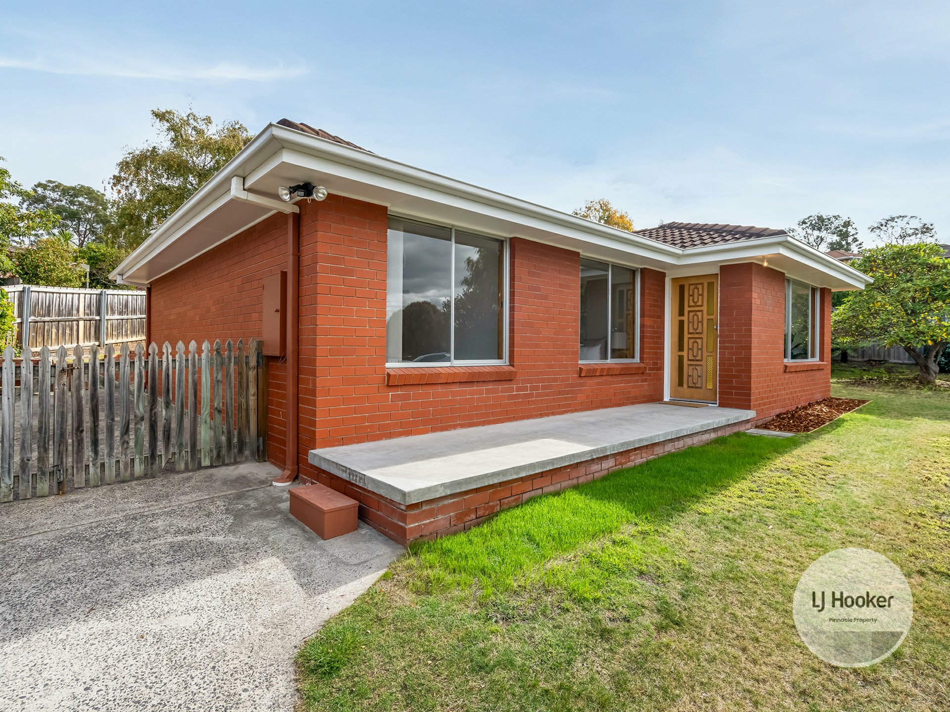 2 Calder Crescent, BLACKMANS BAY