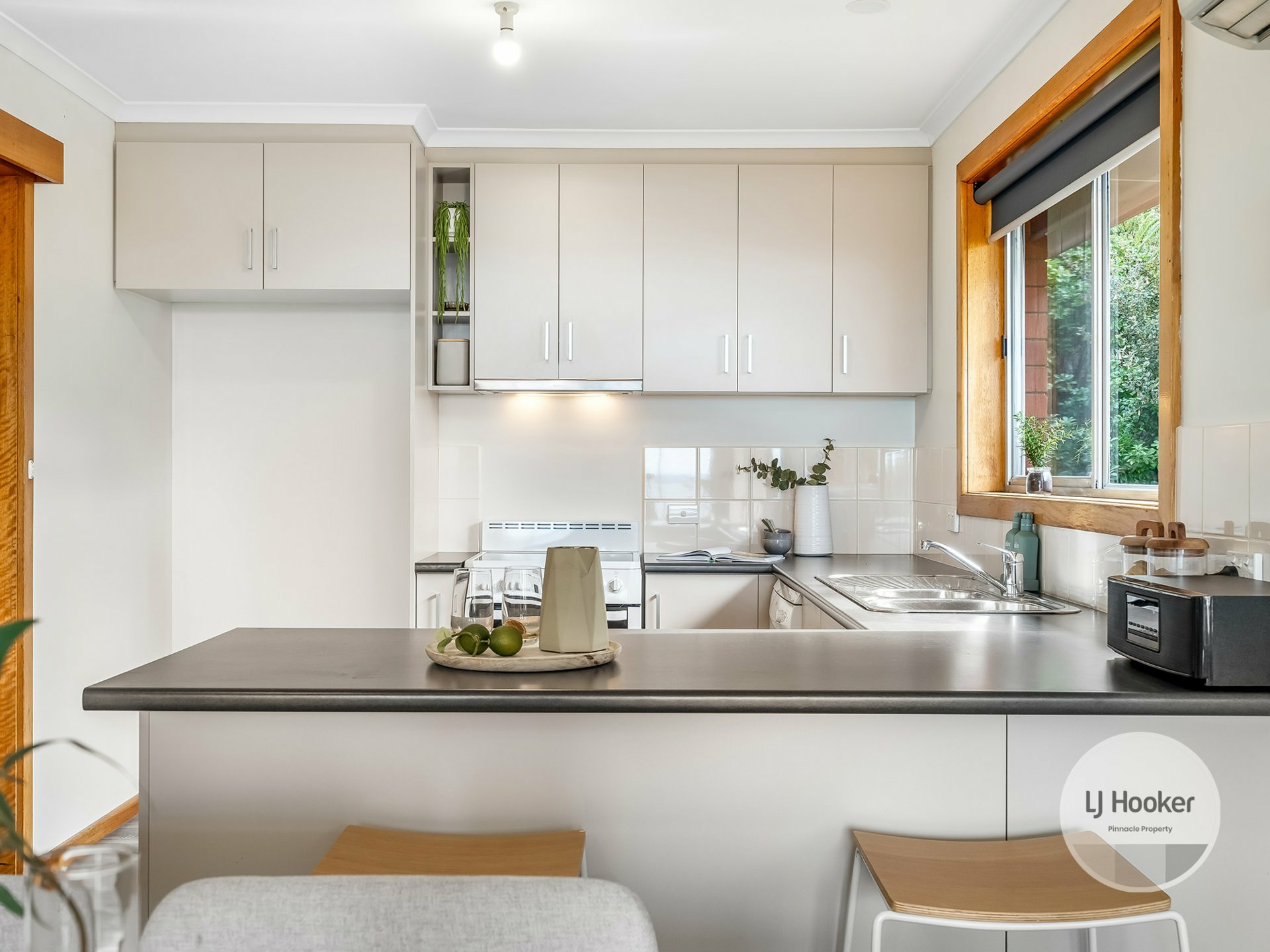 2 Calder Crescent, BLACKMANS BAY