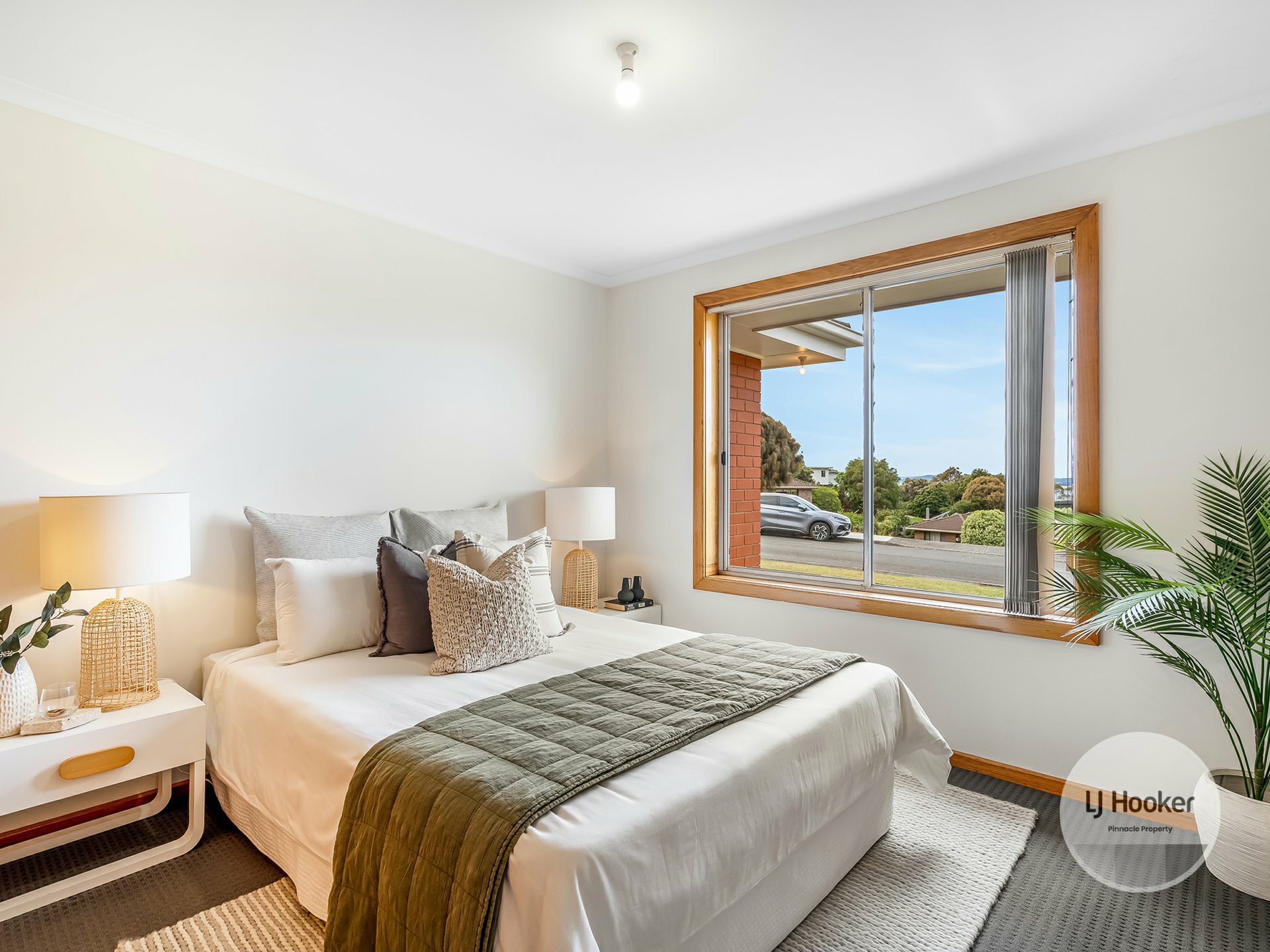 2 Calder Crescent, BLACKMANS BAY