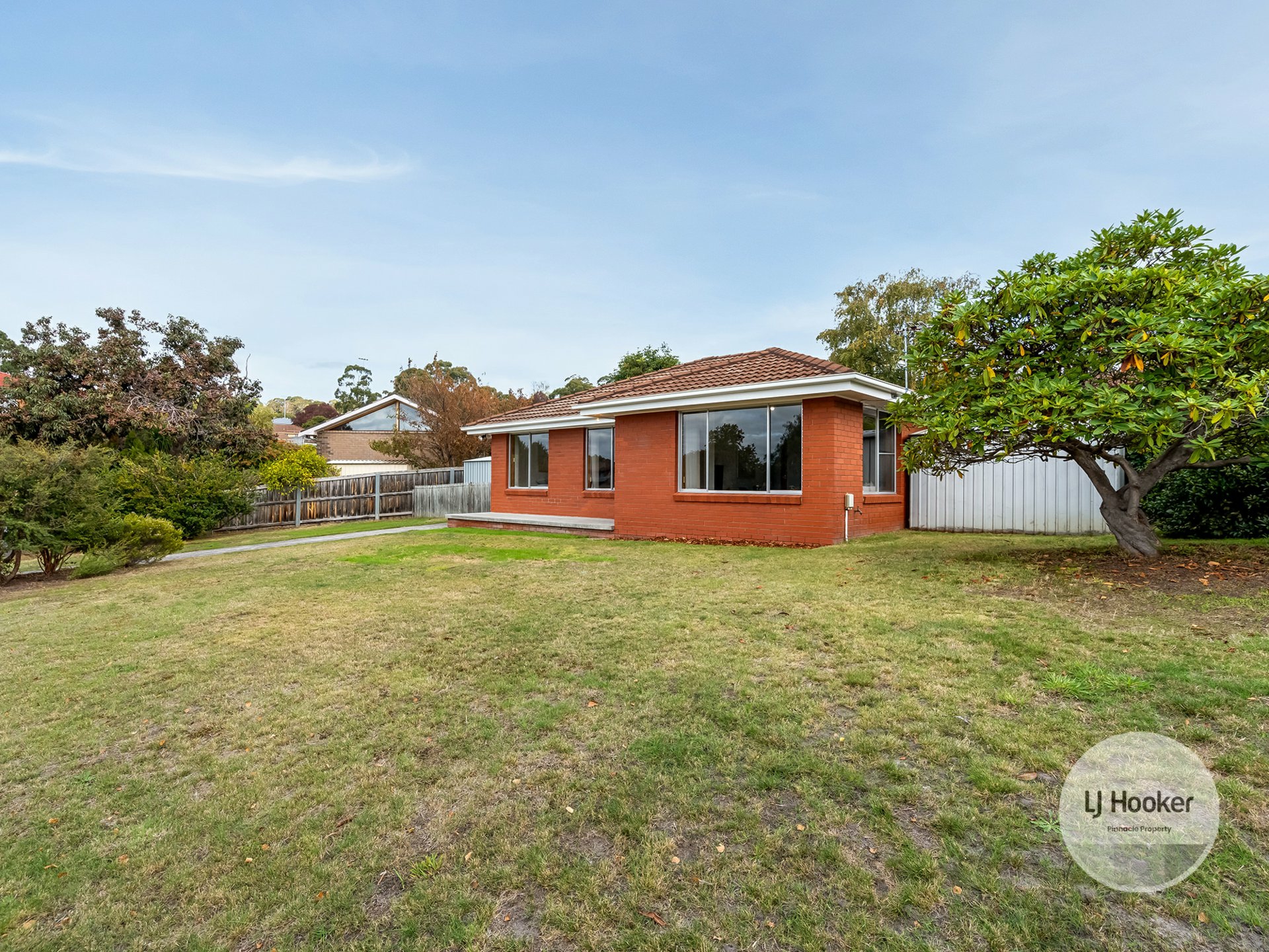 2 Calder Crescent, BLACKMANS BAY