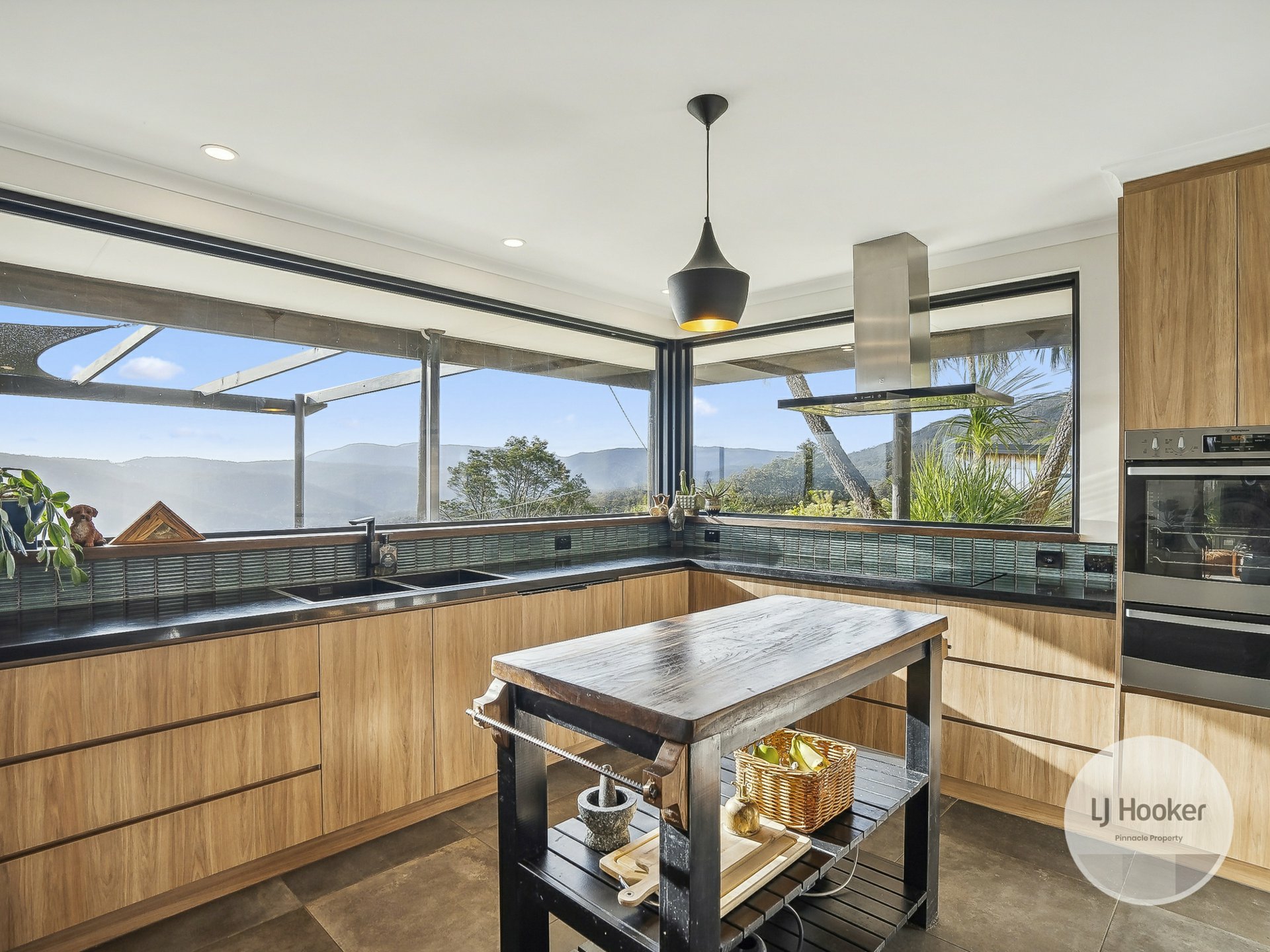 551 Woodbridge Hill Road, GARDNERS BAY