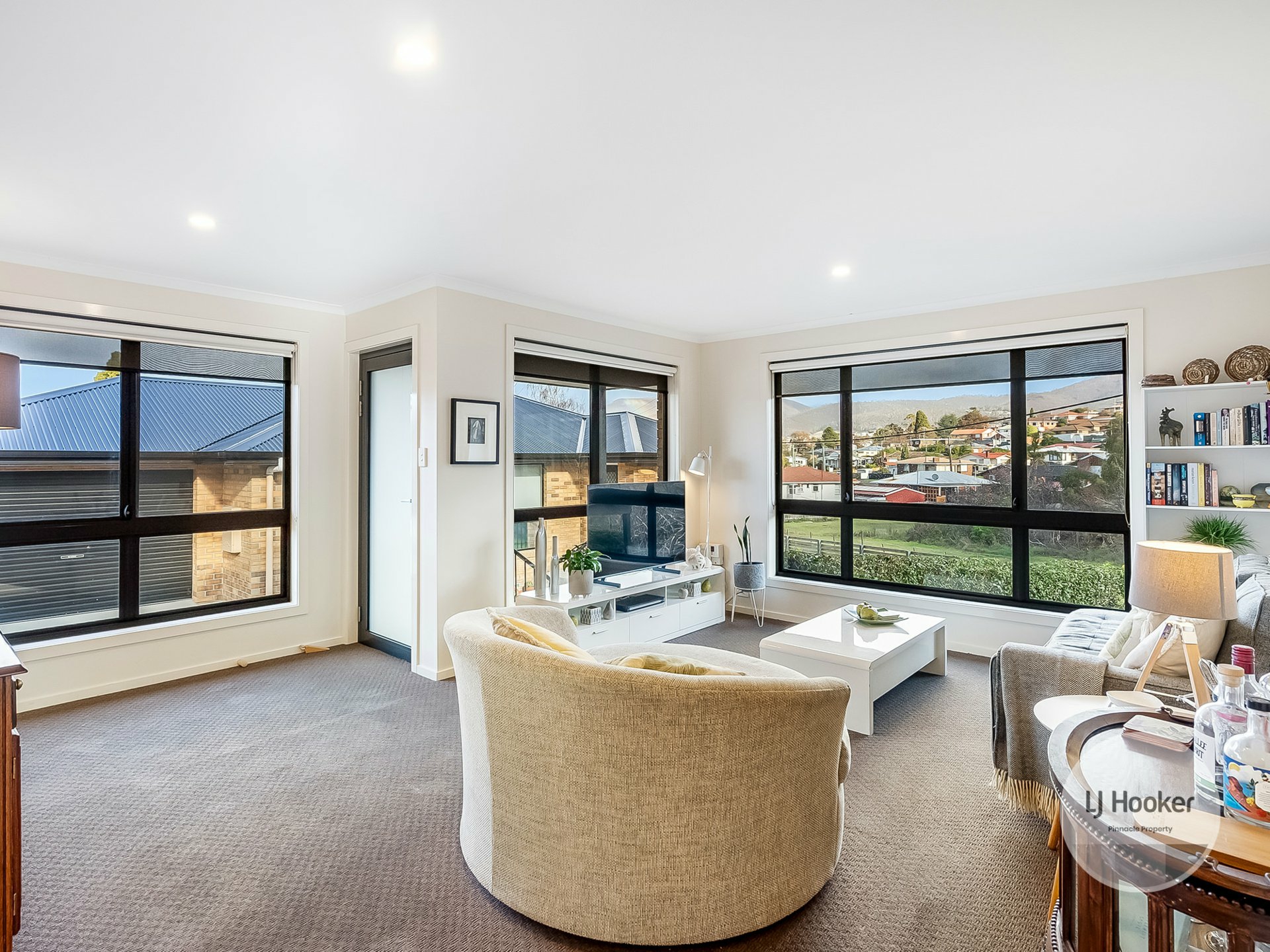 1/3 Willow Walk, AUSTINS FERRY