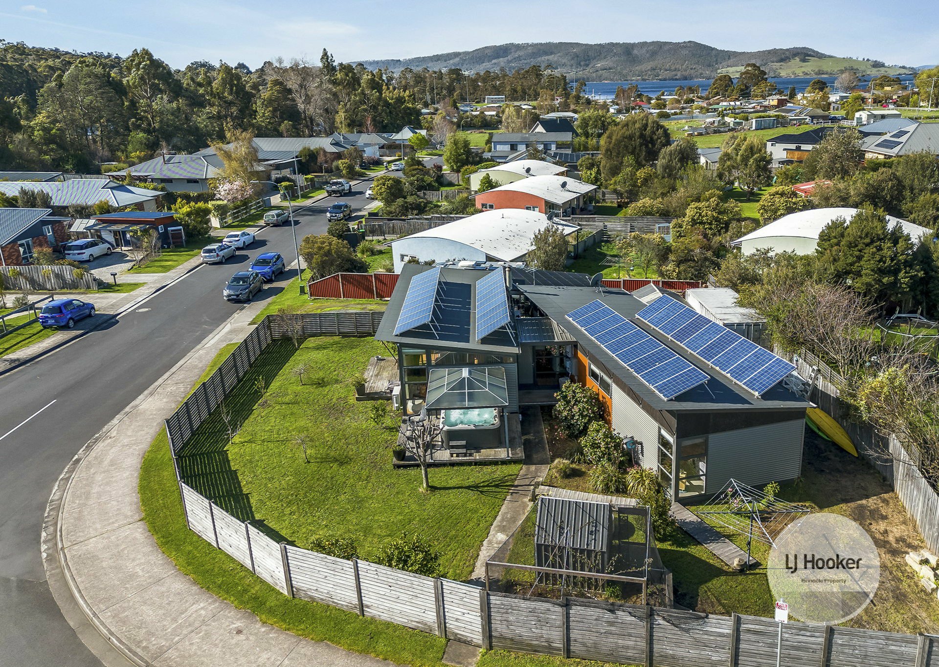 2 Snow Gum Drive, SNUG
