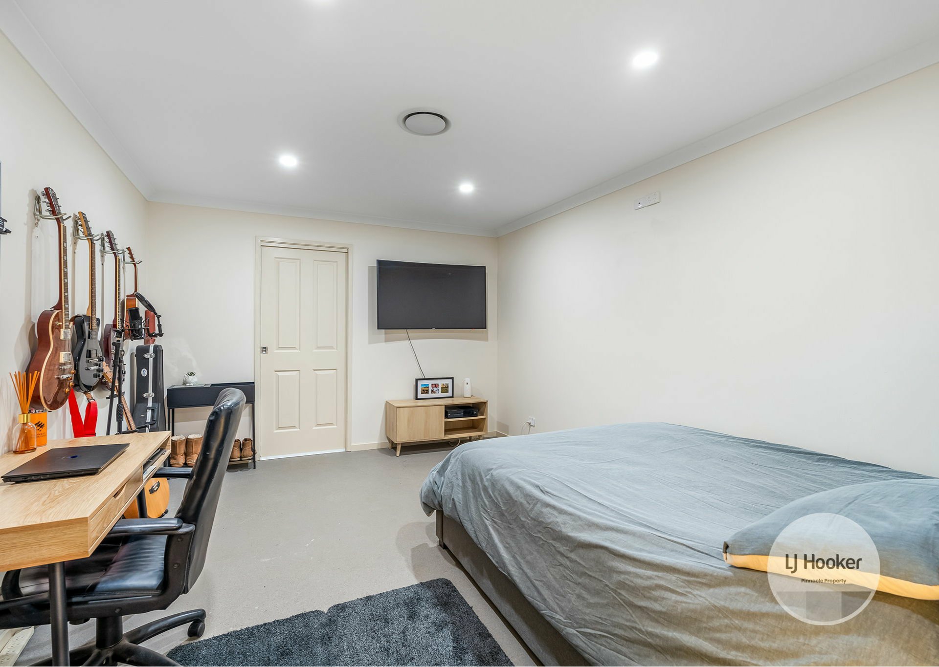646 Shark Point Road, PENNA