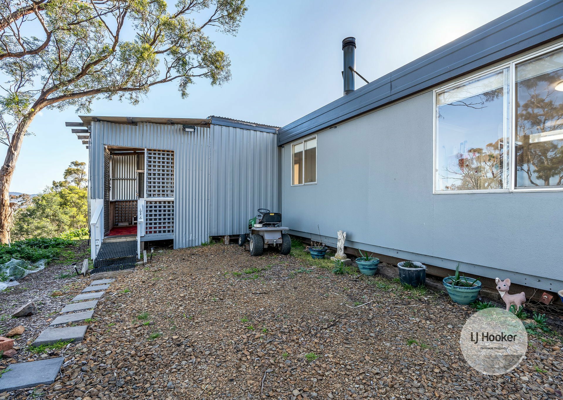 646 Shark Point Road, PENNA