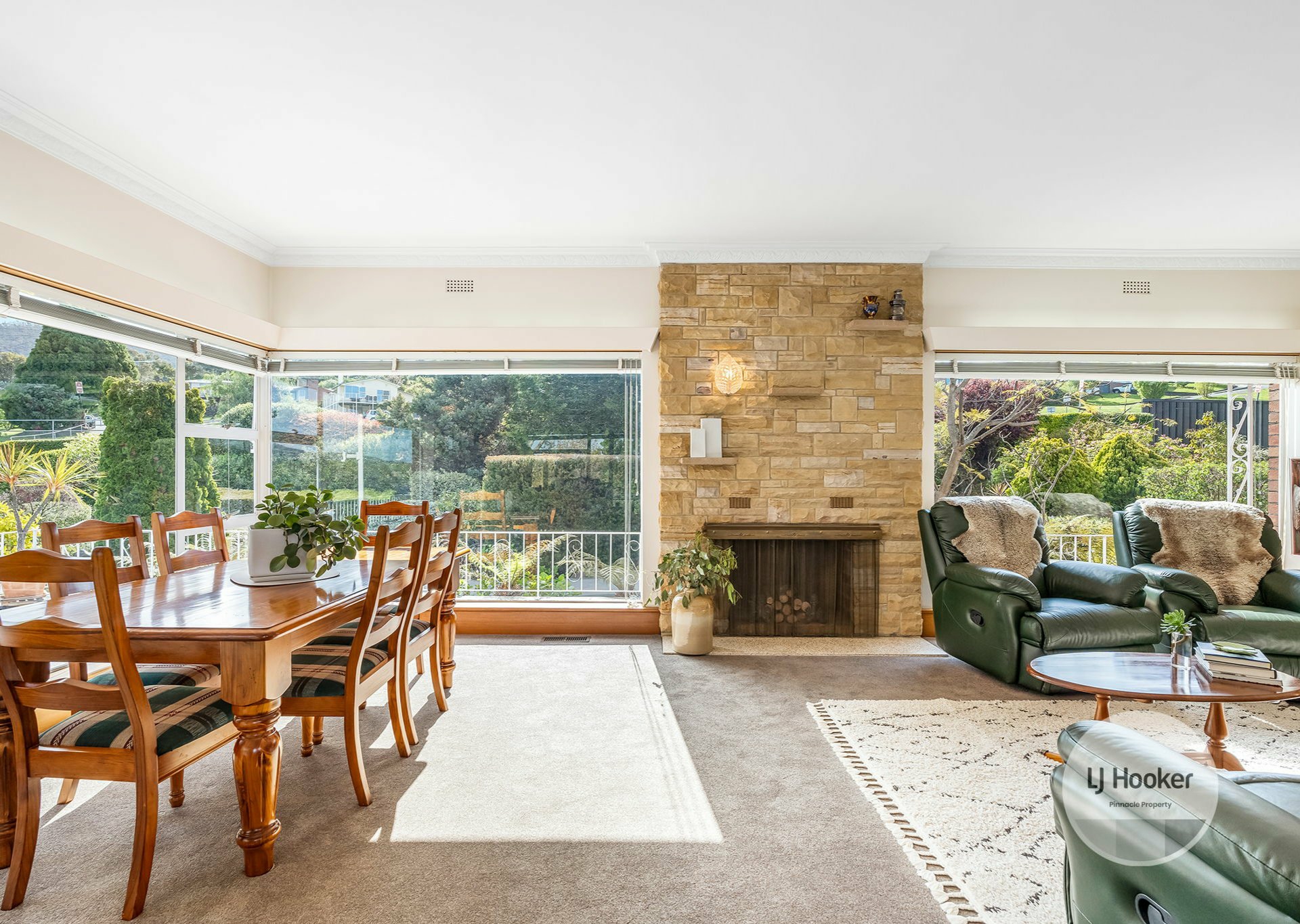 1 Lowestoft Avenue, BERRIEDALE