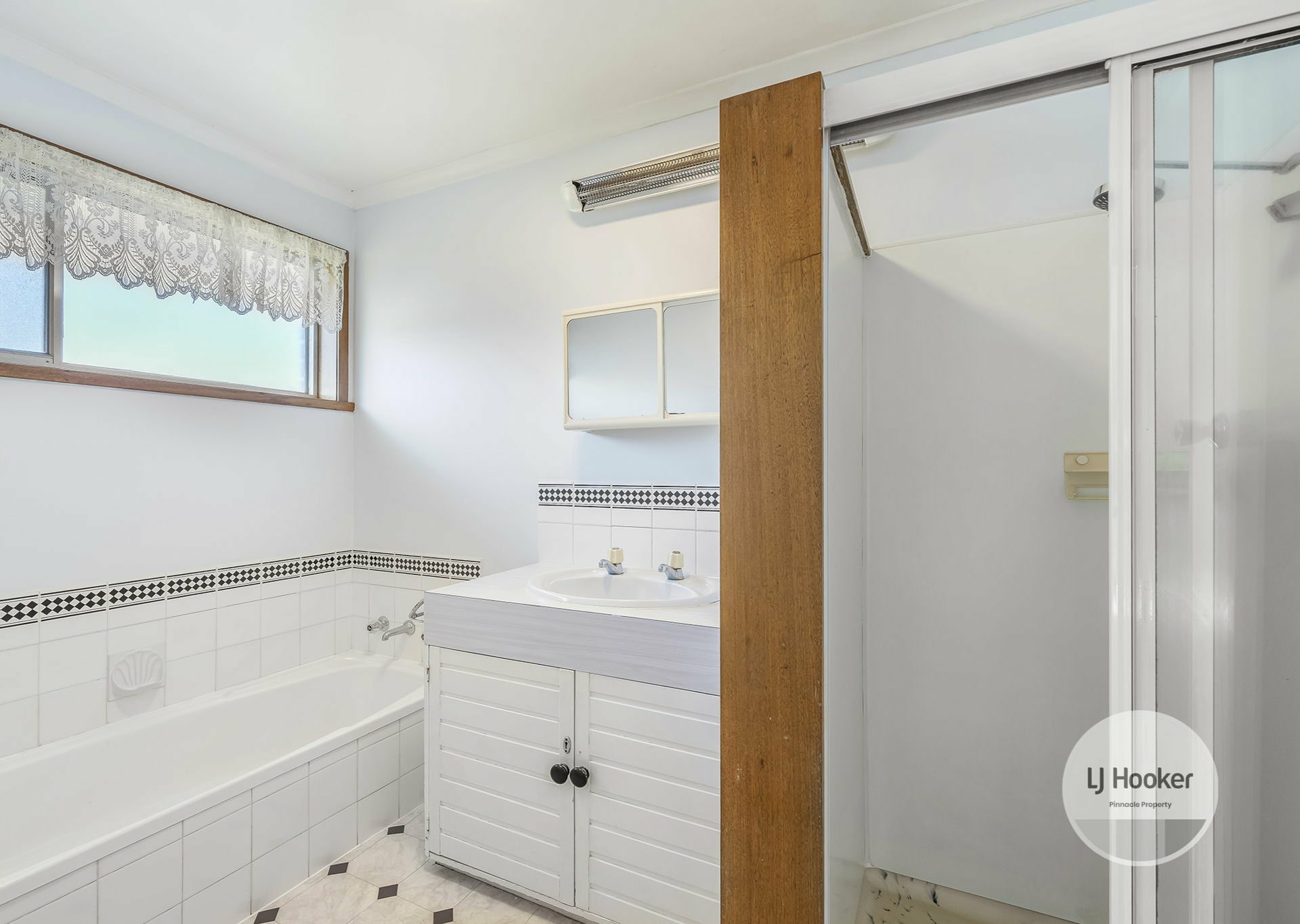 22 Diamond Drive, BLACKMANS BAY