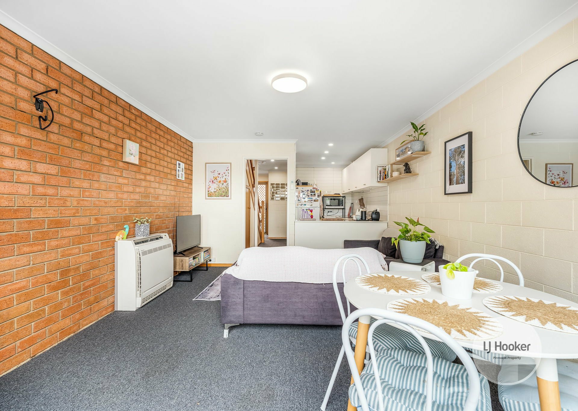 4/67 Giblin Street, LENAH VALLEY