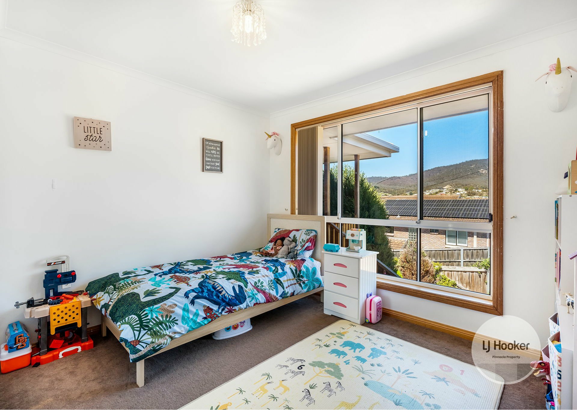 24 Chatterton Court, CLAREMONT