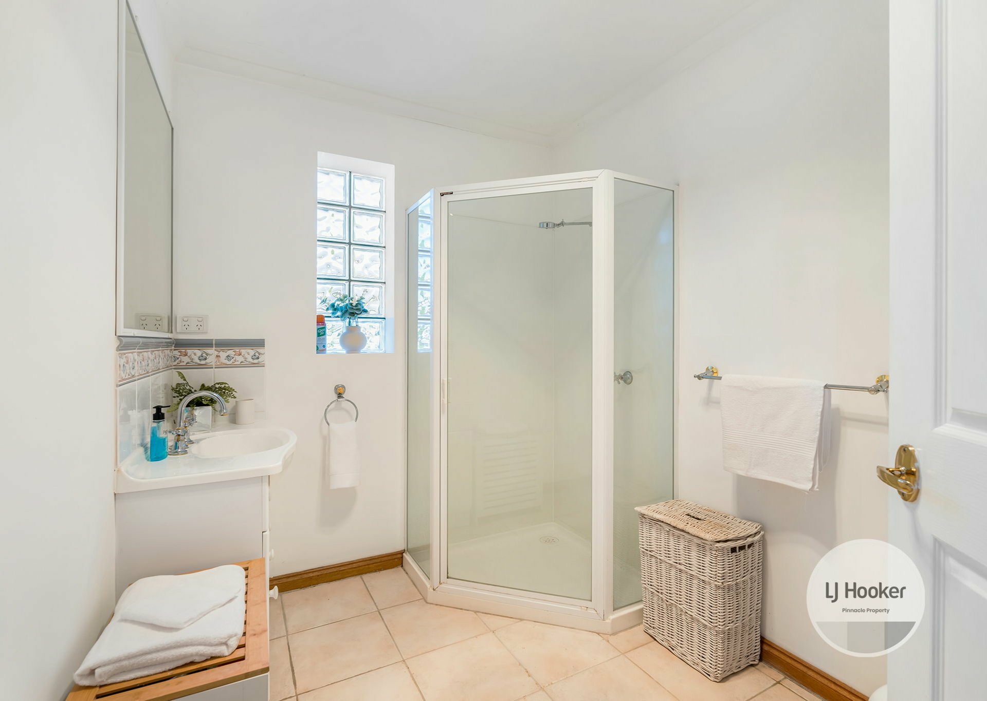 24 Chatterton Court, CLAREMONT