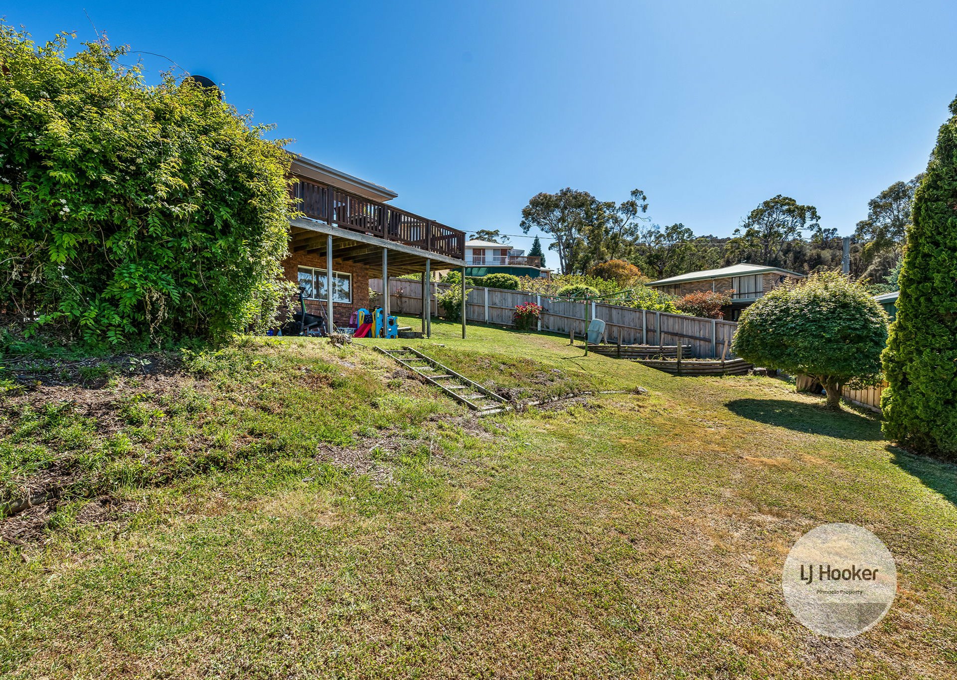 24 Chatterton Court, CLAREMONT