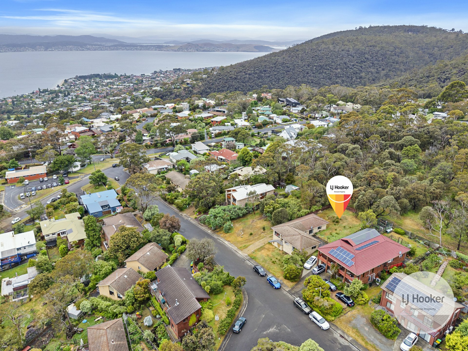 14 Lachlan Drive, MOUNT NELSON