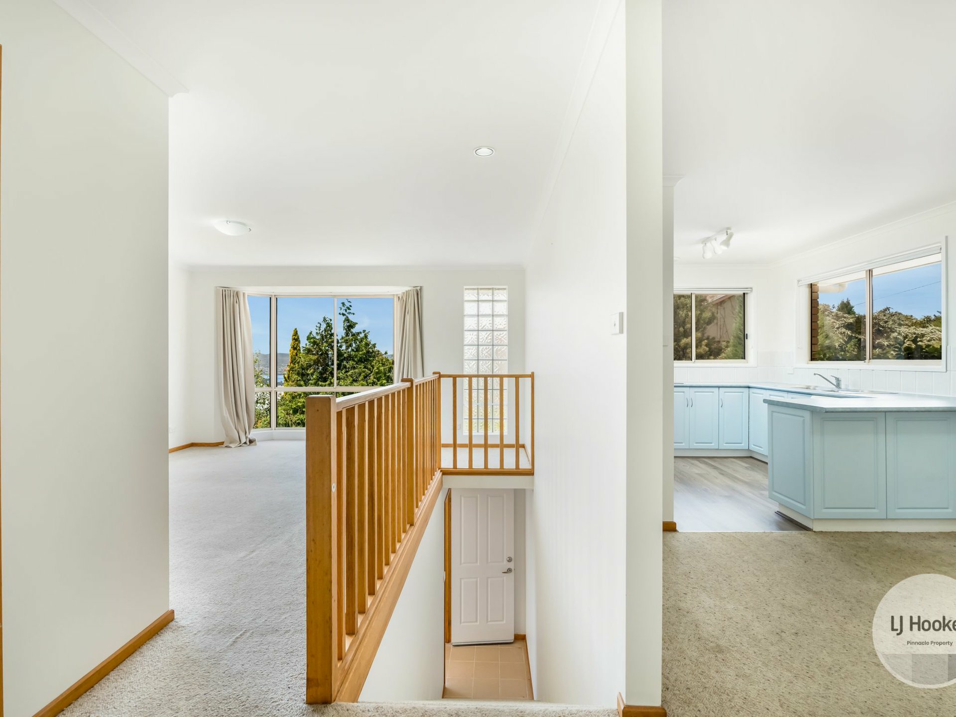 2/45 Alwyn Road, LENAH VALLEY