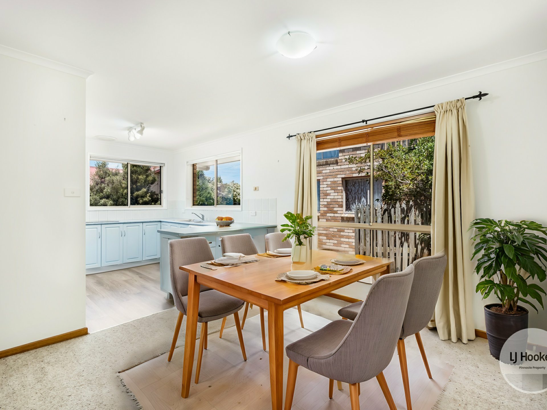 2/45 Alwyn Road, LENAH VALLEY