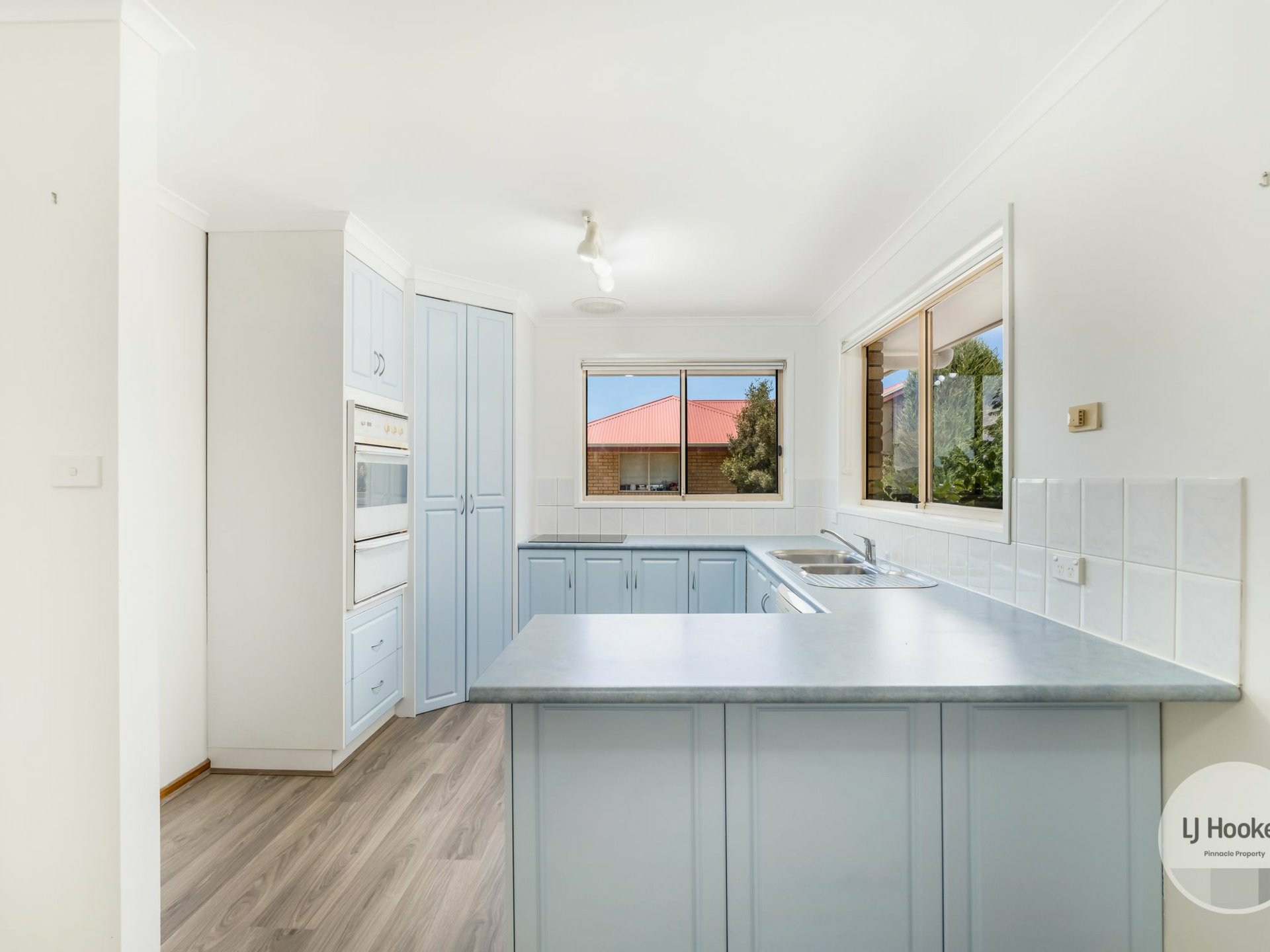 2/45 Alwyn Road, LENAH VALLEY