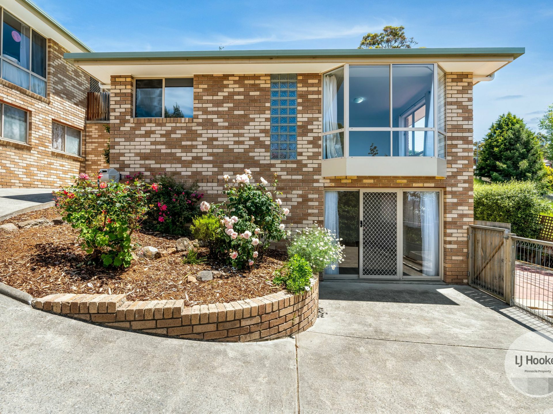 2/45 Alwyn Road, LENAH VALLEY