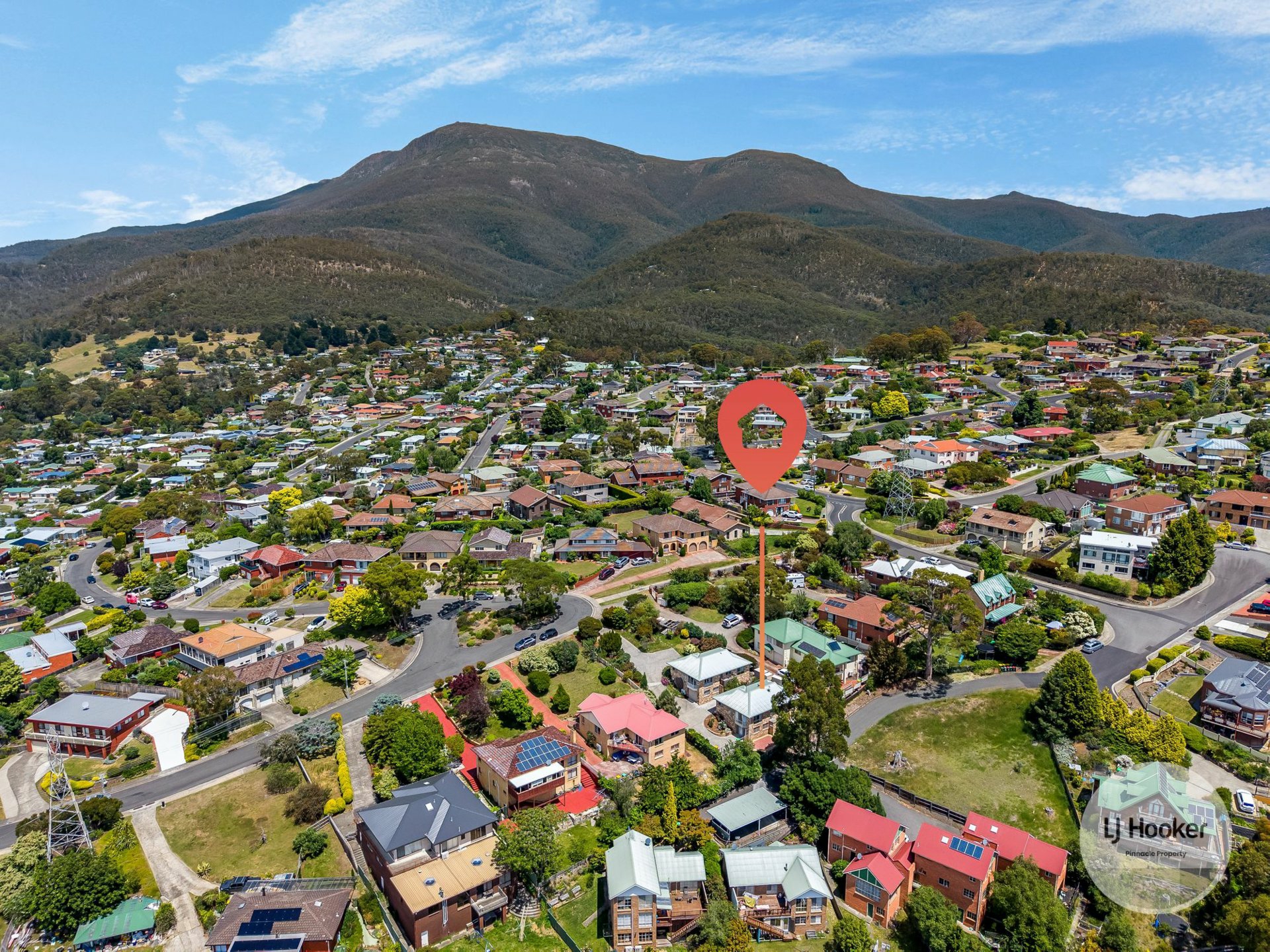 2/45 Alwyn Road, LENAH VALLEY