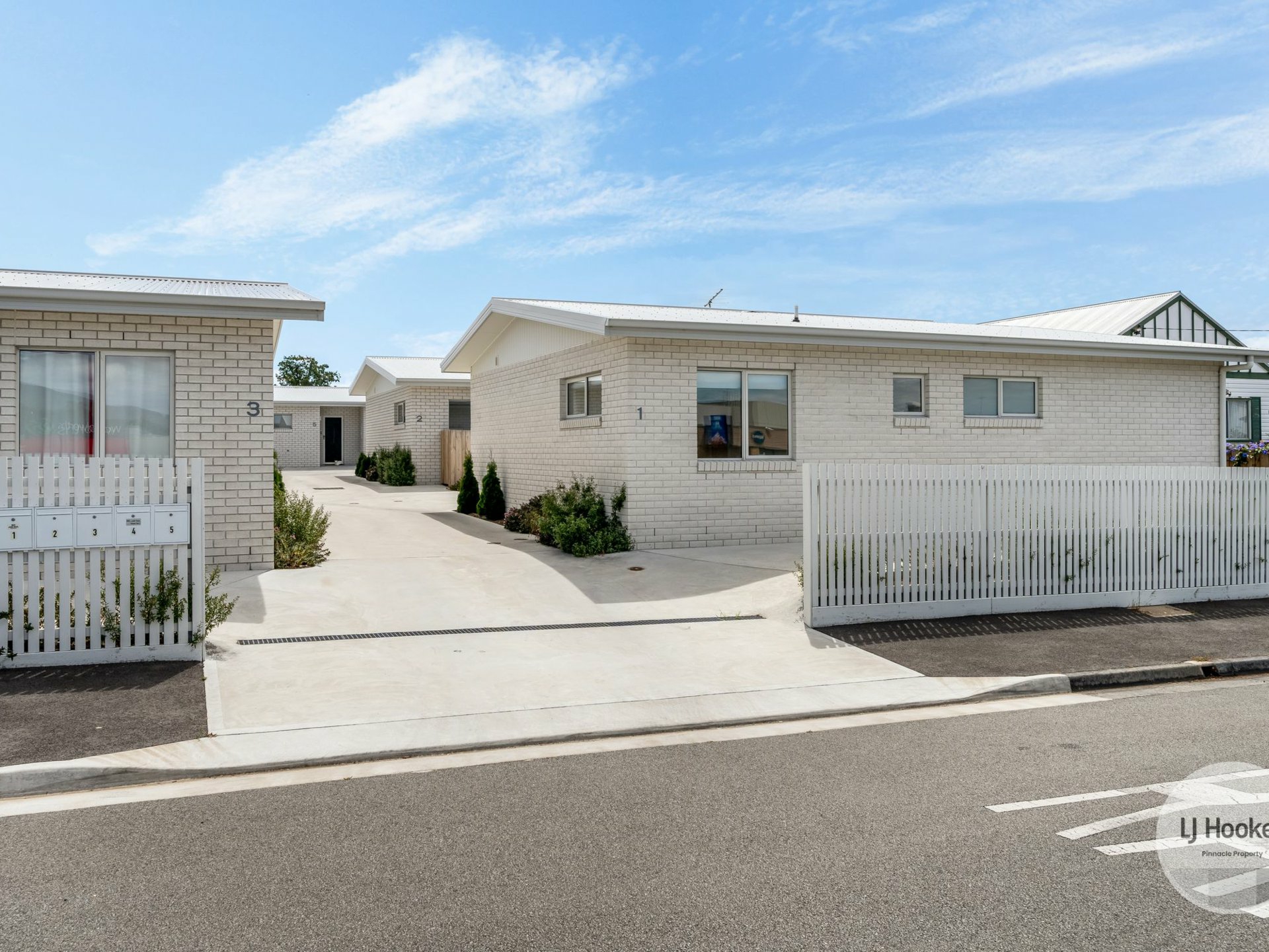 1/8 Bilton Street, CLAREMONT