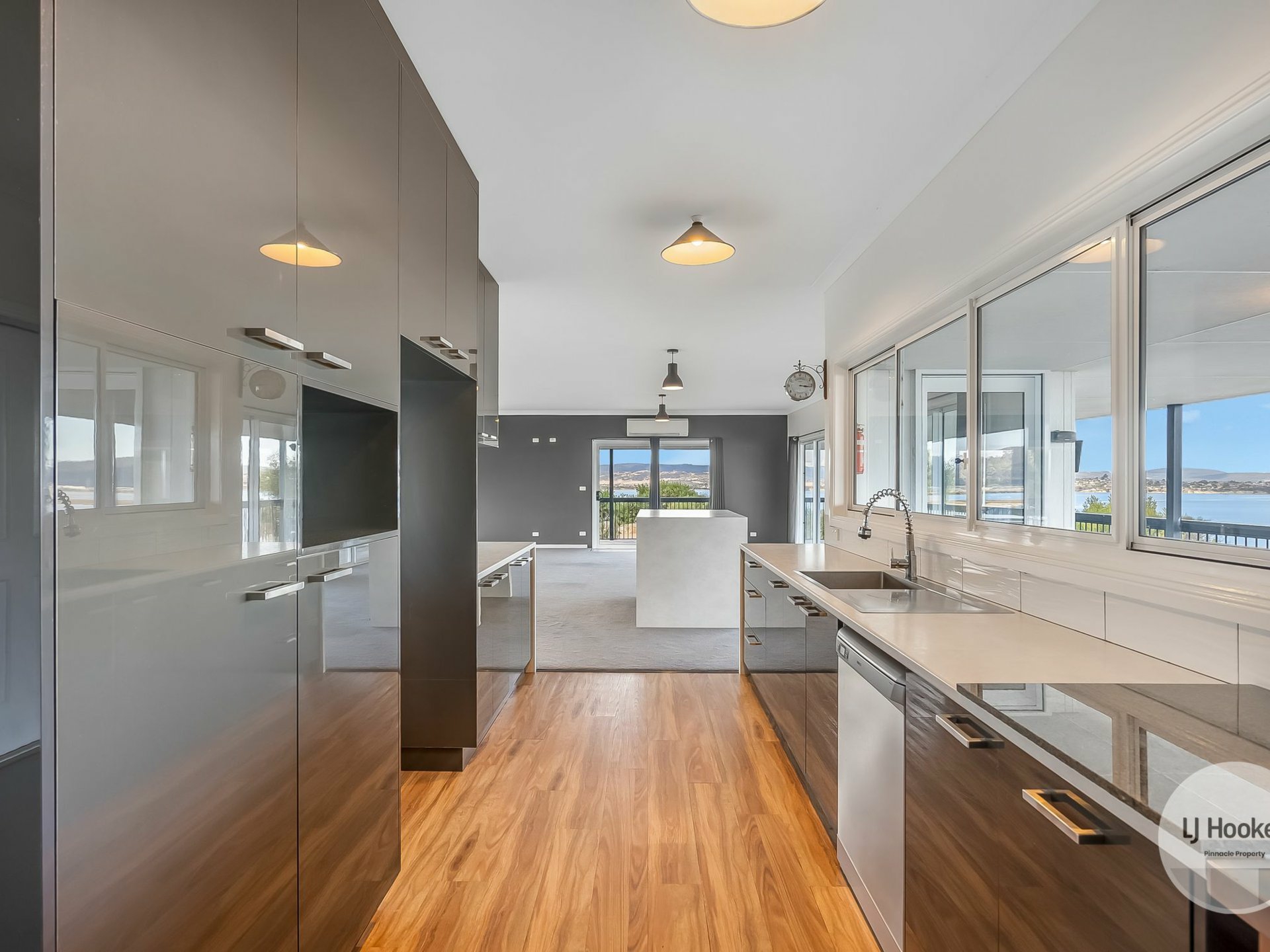 641 Shark Point Road, PENNA