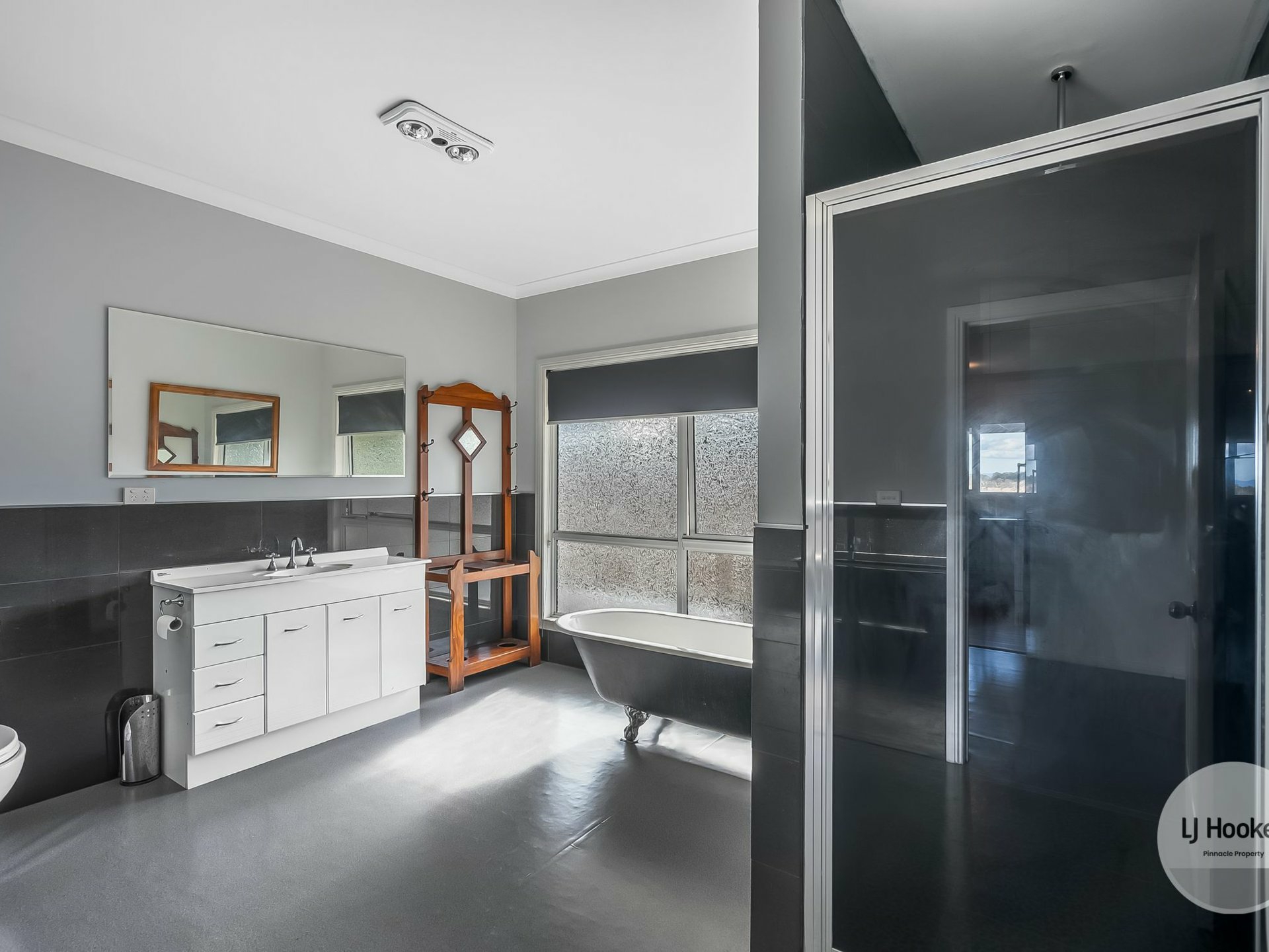 641 Shark Point Road, PENNA