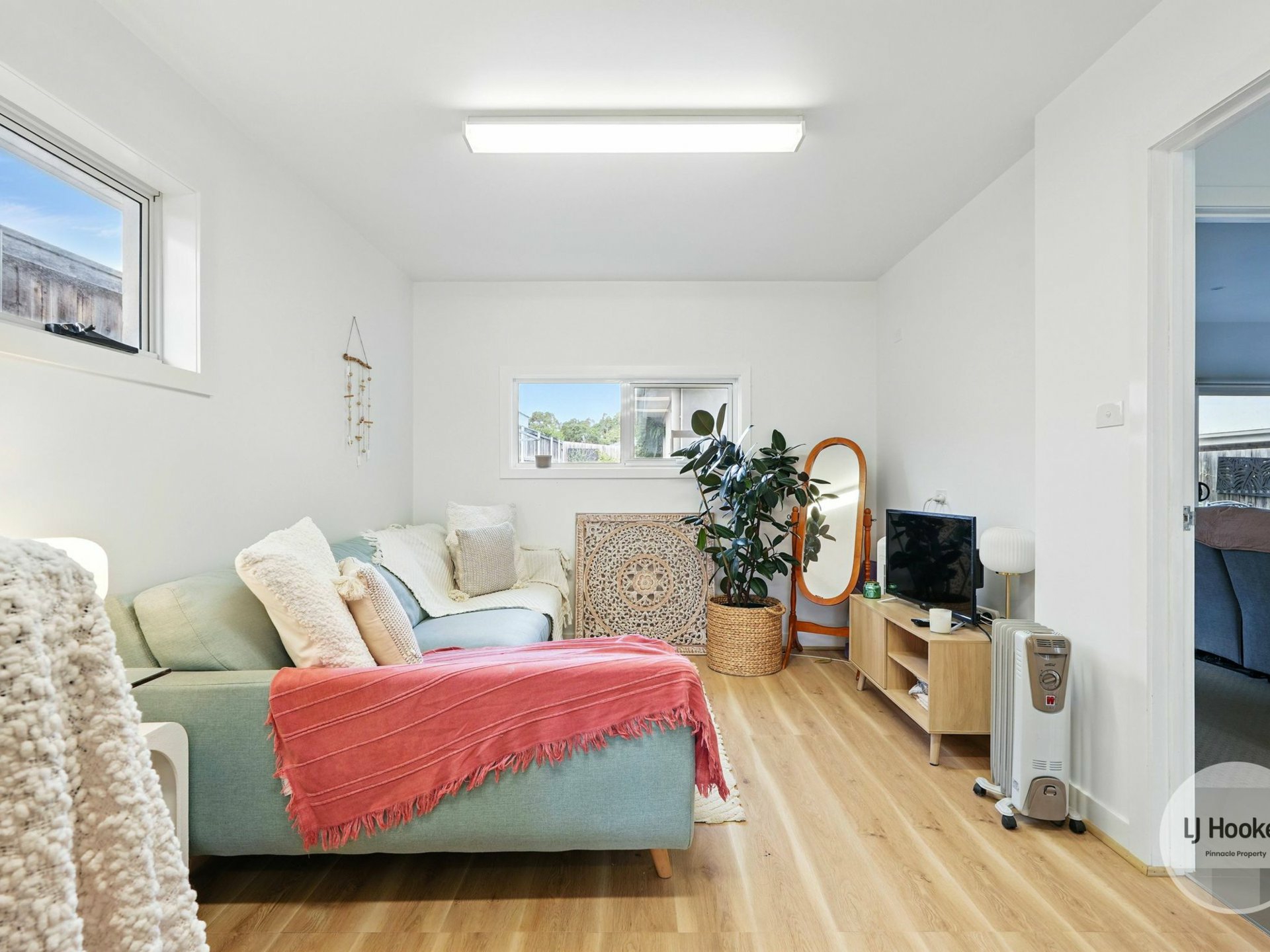 29 Alfreds Garden, KINGSTON