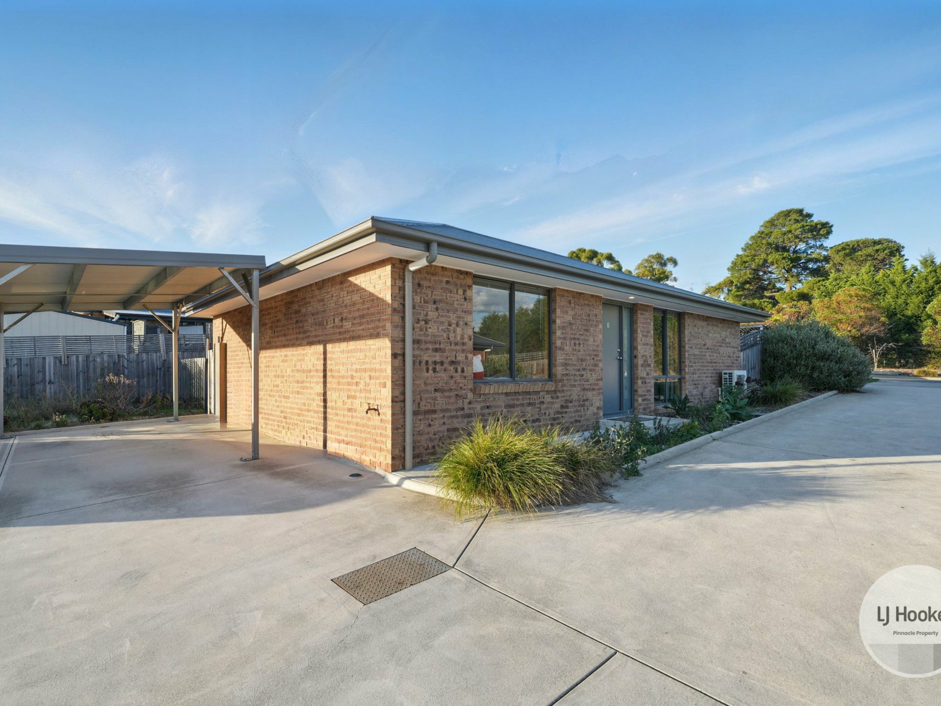 Unit 1/2 Tivoli Road, OLD BEACH