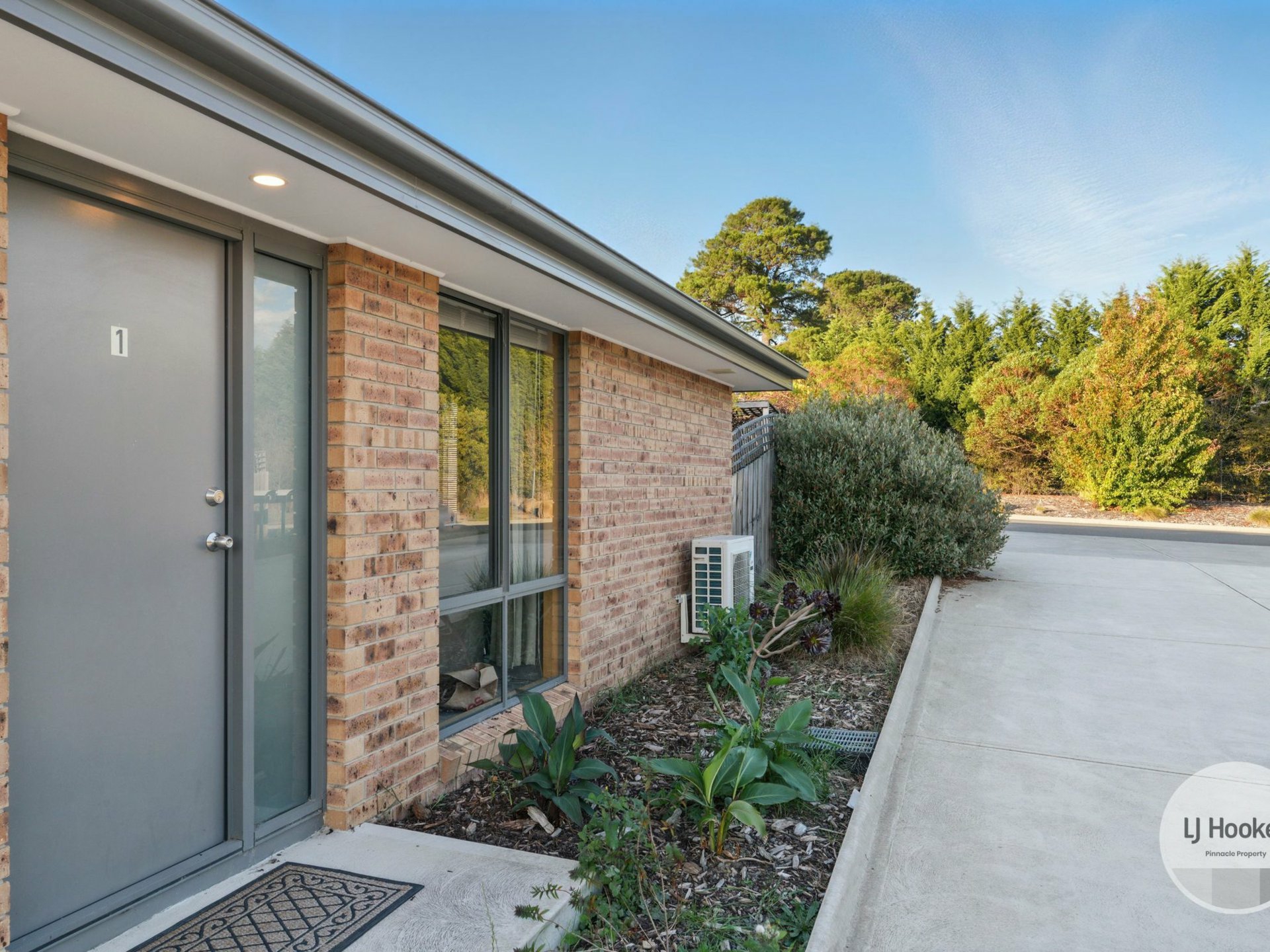 Unit 1/2 Tivoli Road, OLD BEACH