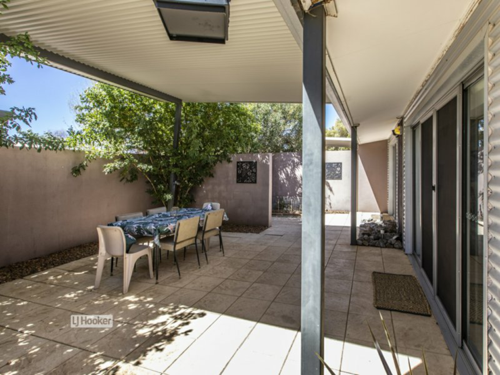 8/11 Jennerae Drive Stuart NT