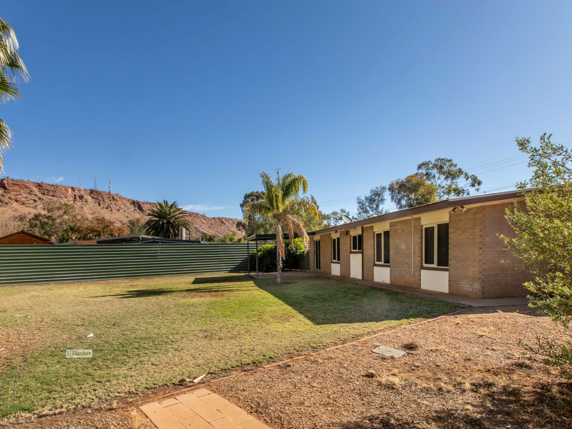 64 Standley Crescent Gillen NT