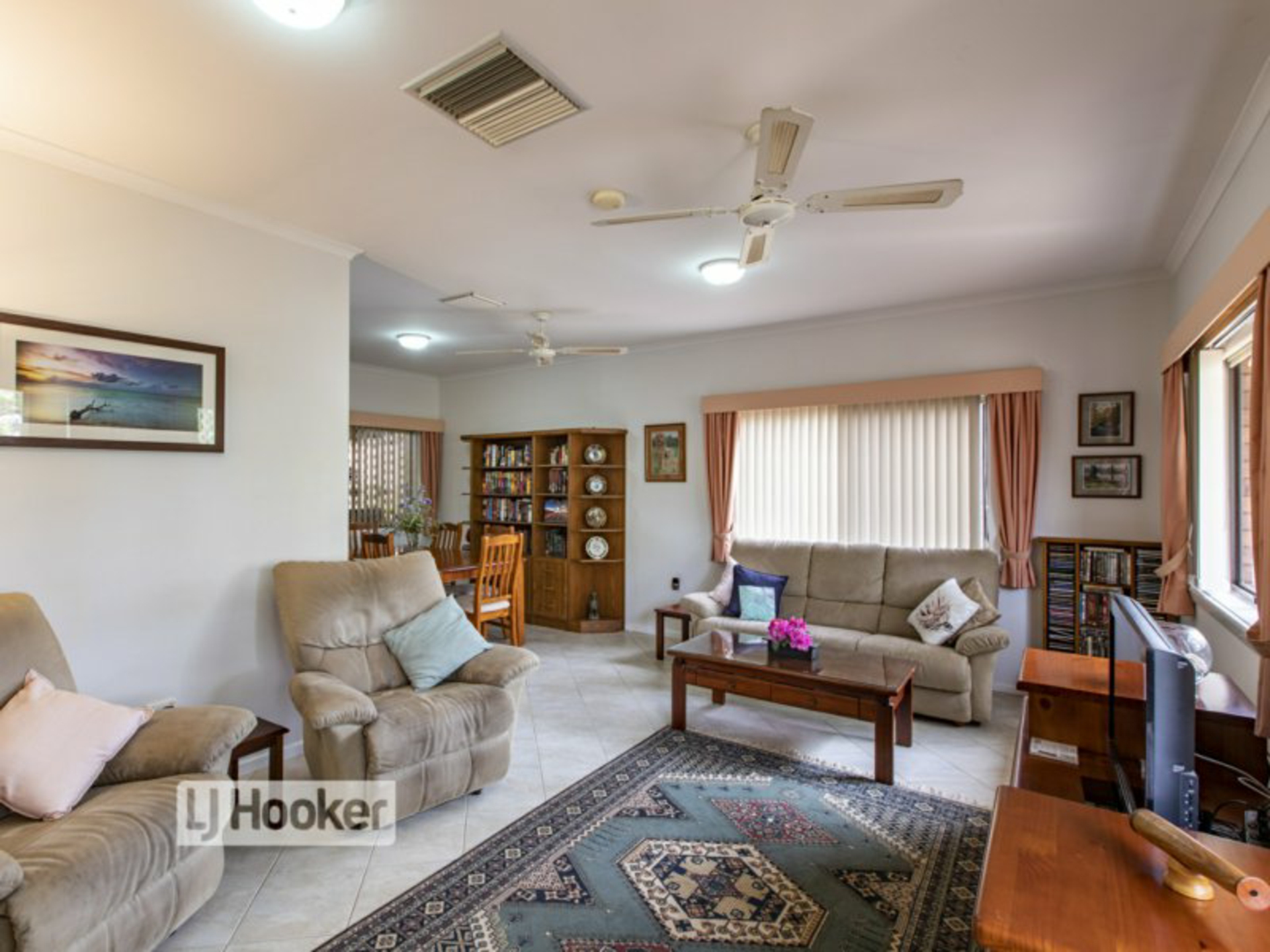11 McMinn Street, EAST SIDE