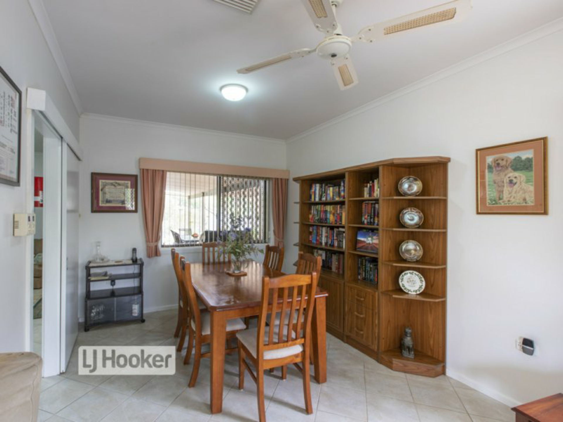 11 McMinn Street, EAST SIDE