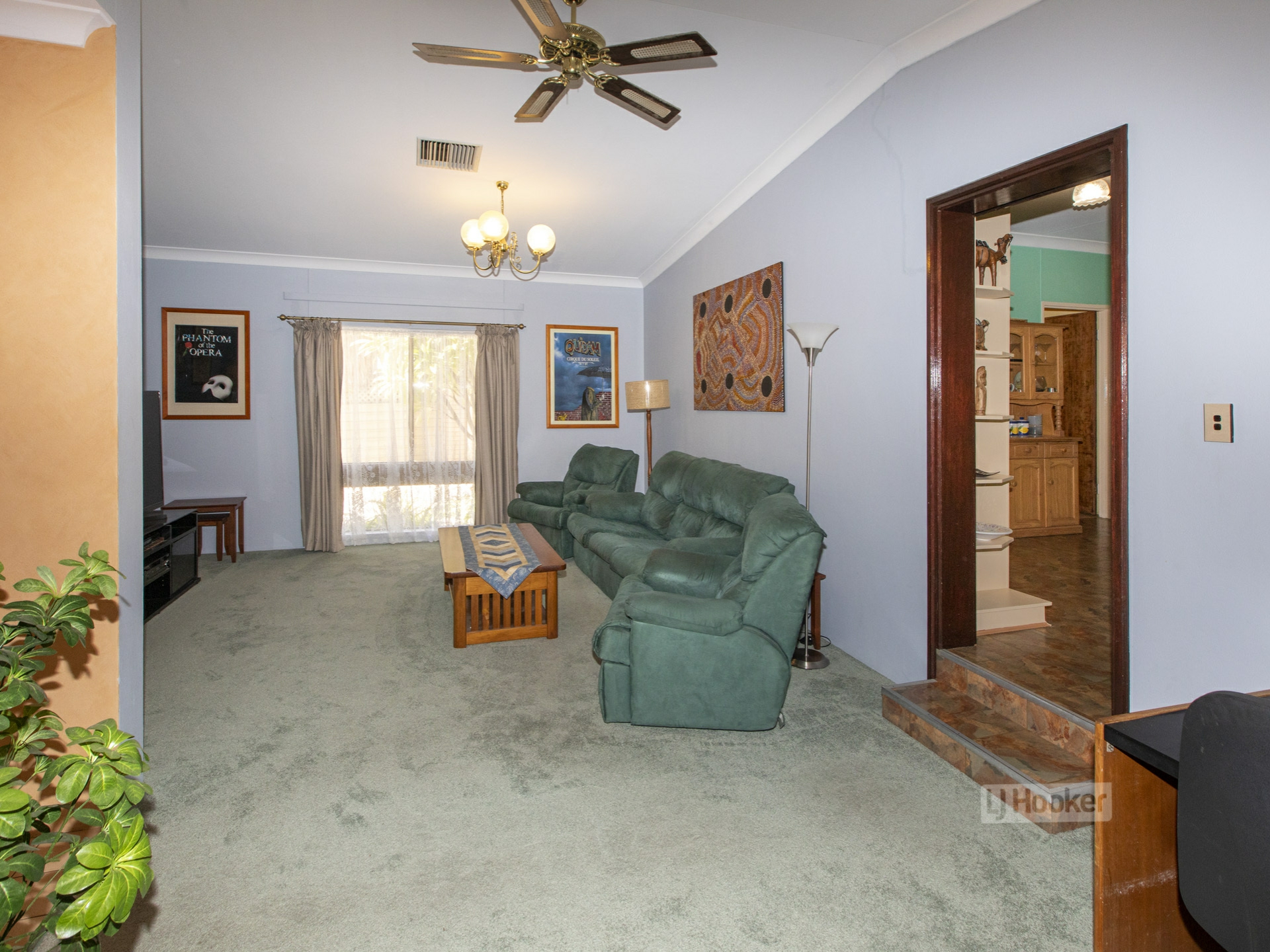 2 Gilbert Place, LARAPINTA