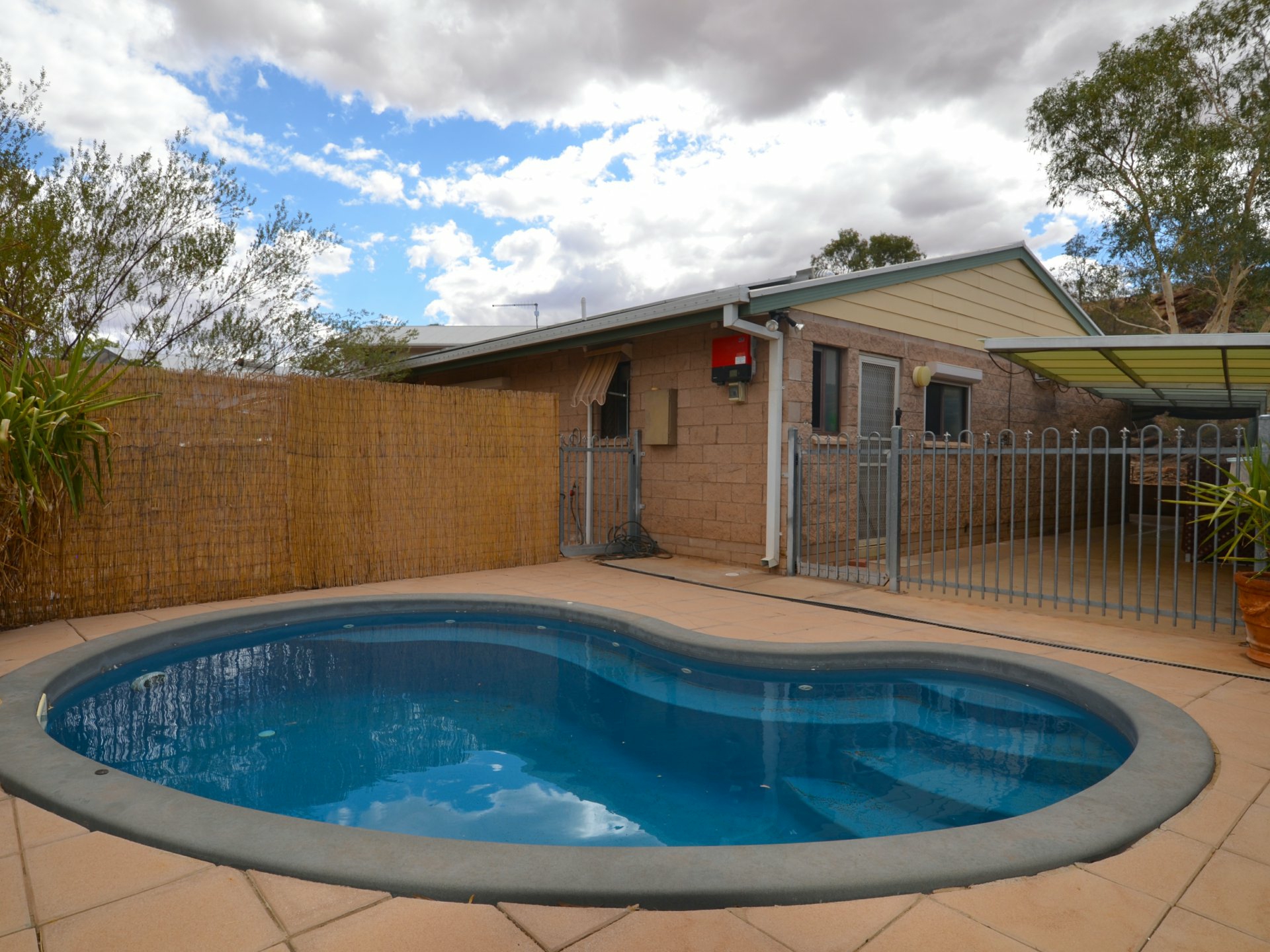 7 Lander Court, Larapinta