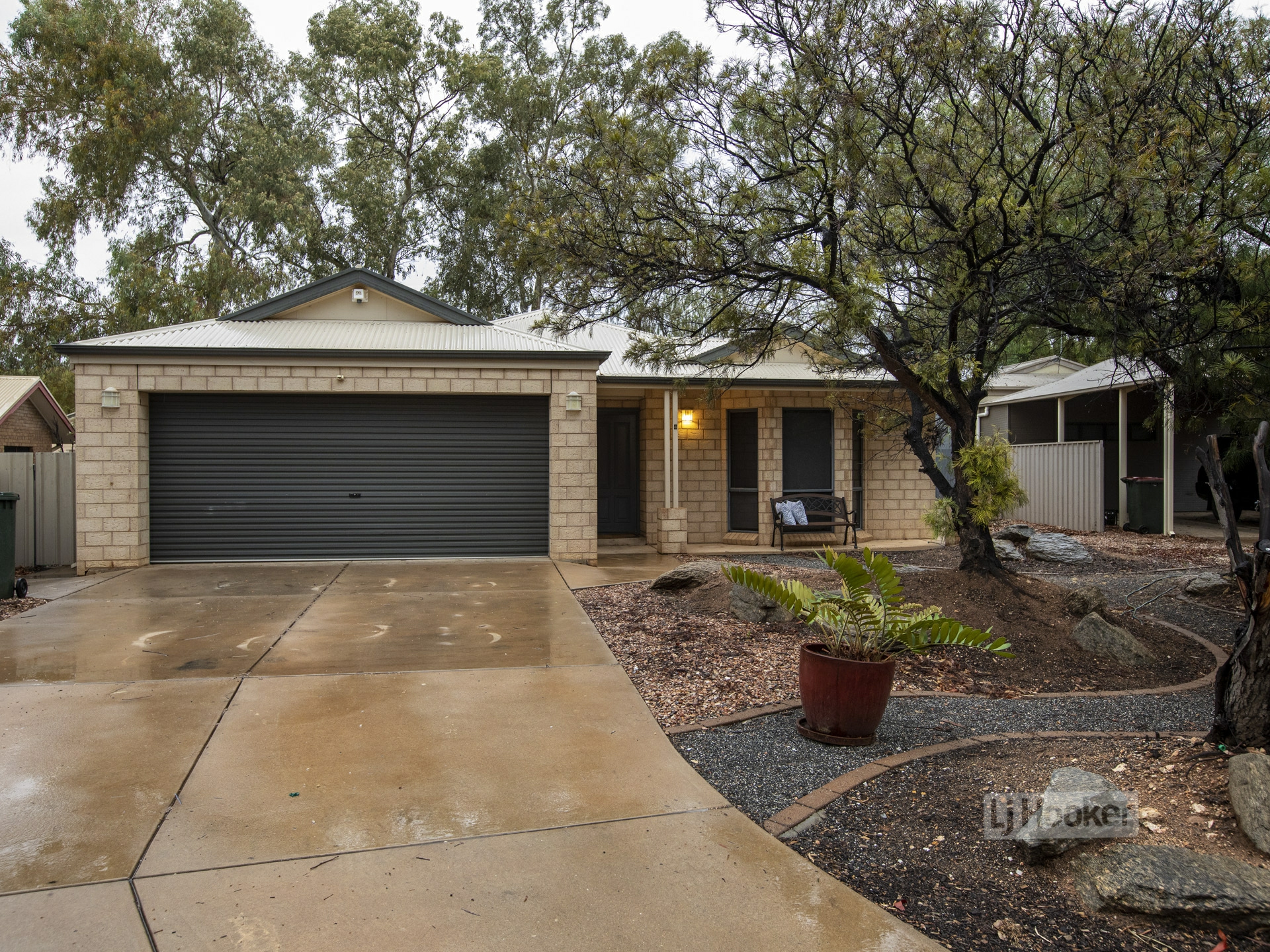 4 Reus Court, East Side