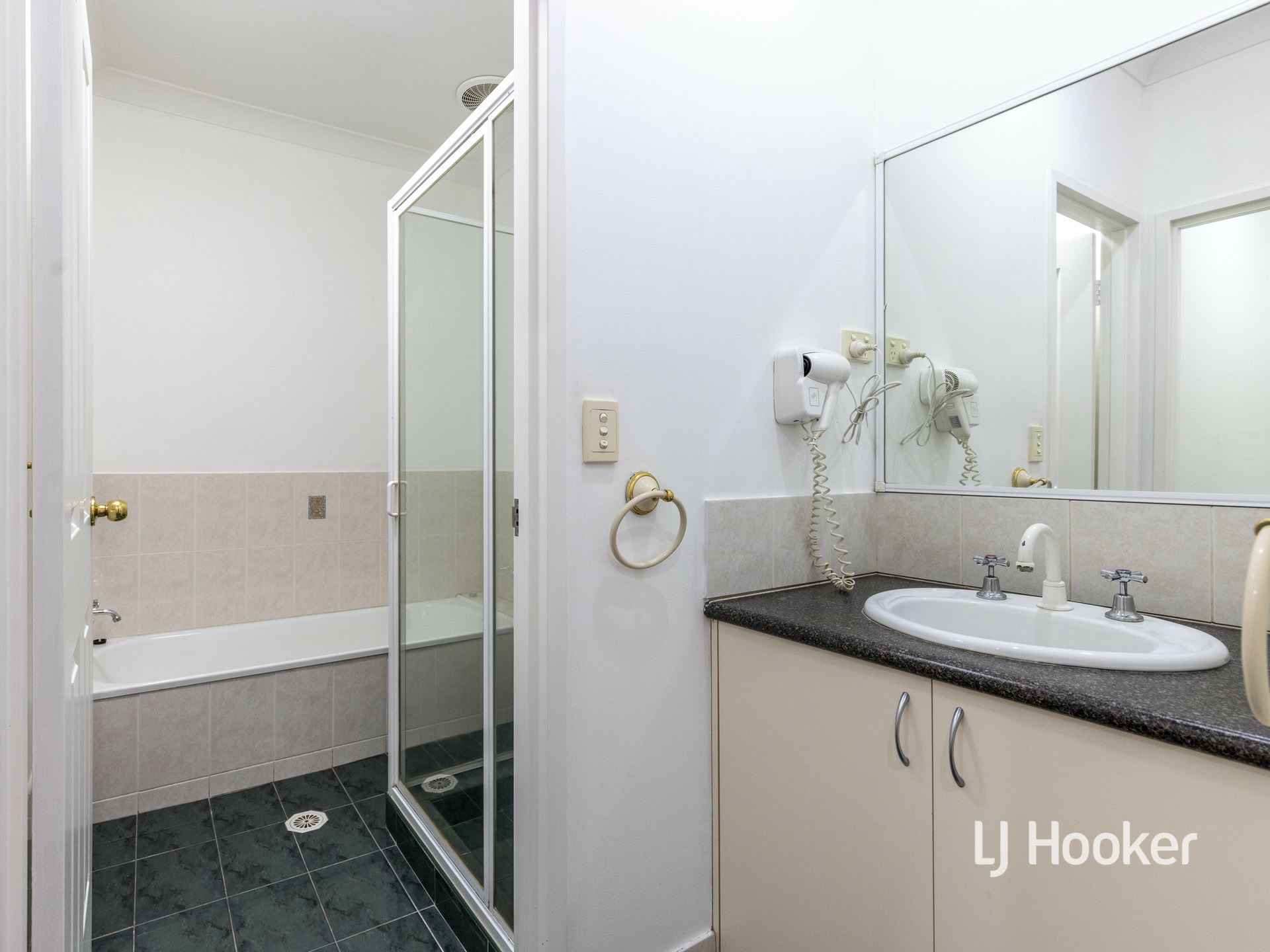 2/1A Giles Street, EAST SIDE
